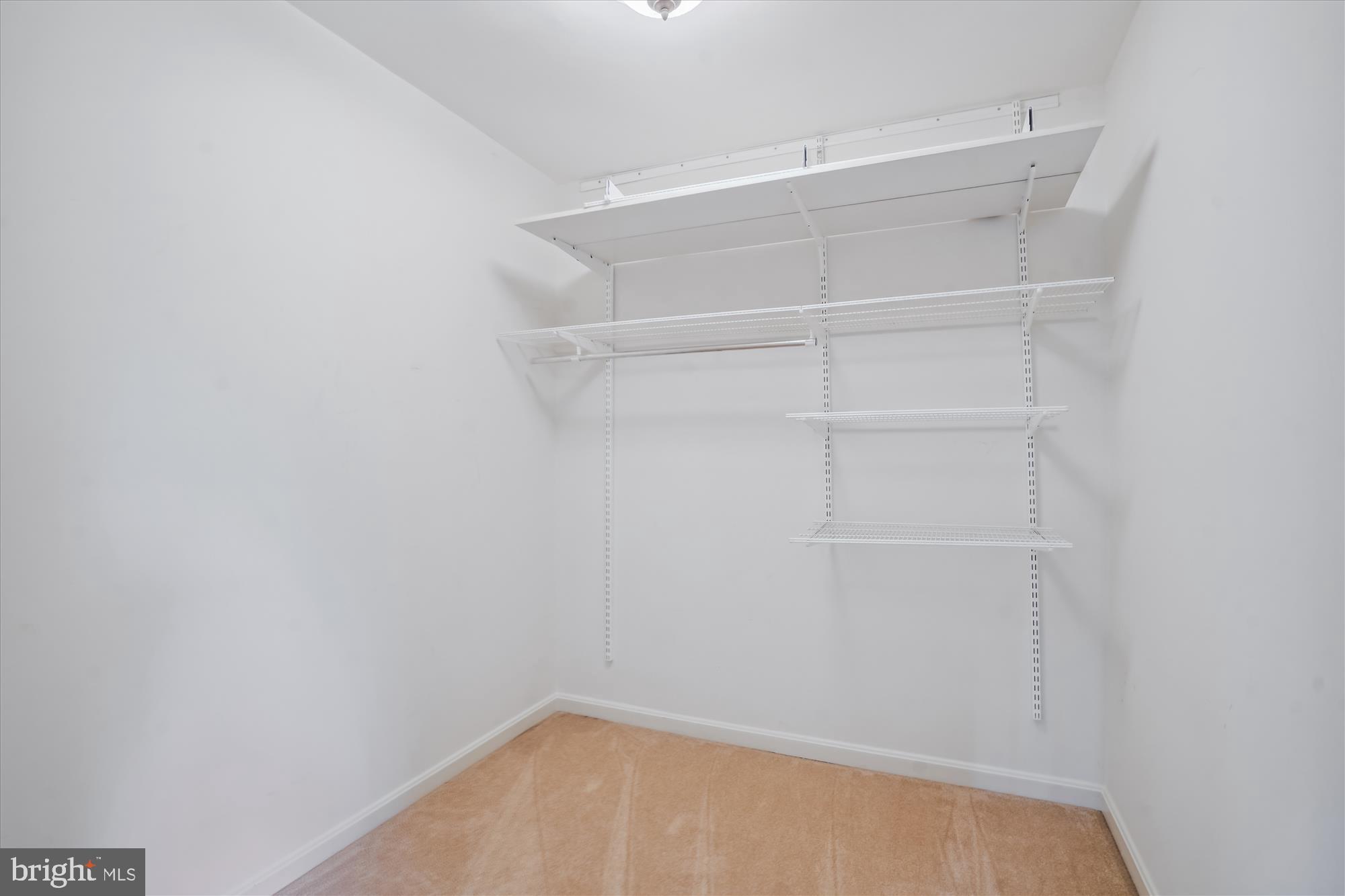 BERKSHIRE OAKWOOD - Residential