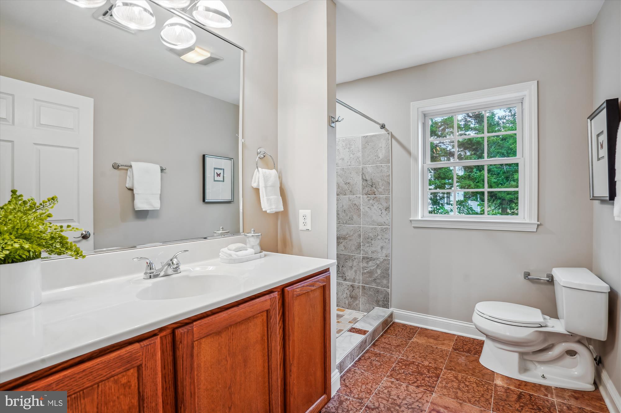 BERKSHIRE OAKWOOD - Residential