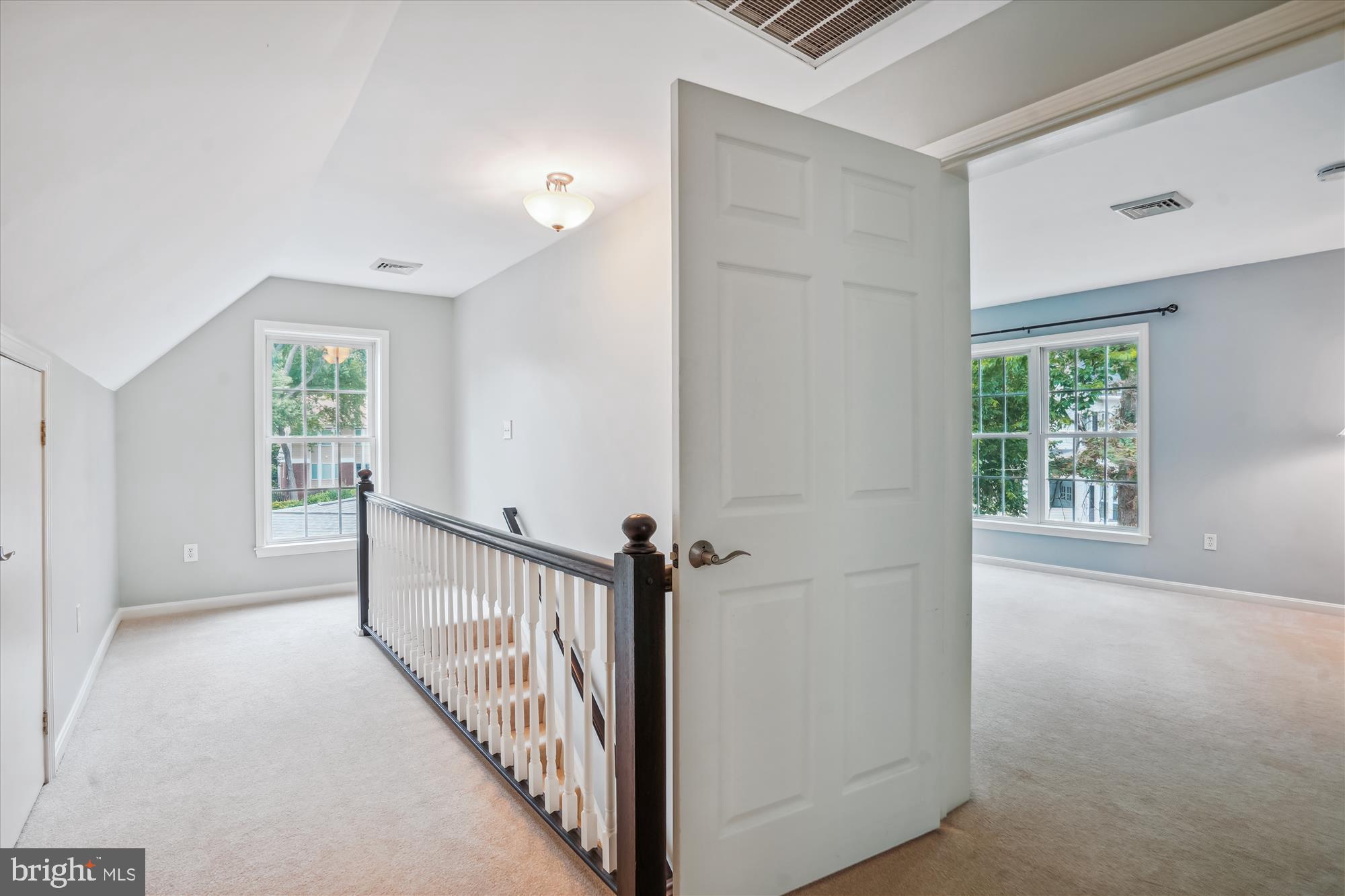 BERKSHIRE OAKWOOD - Residential