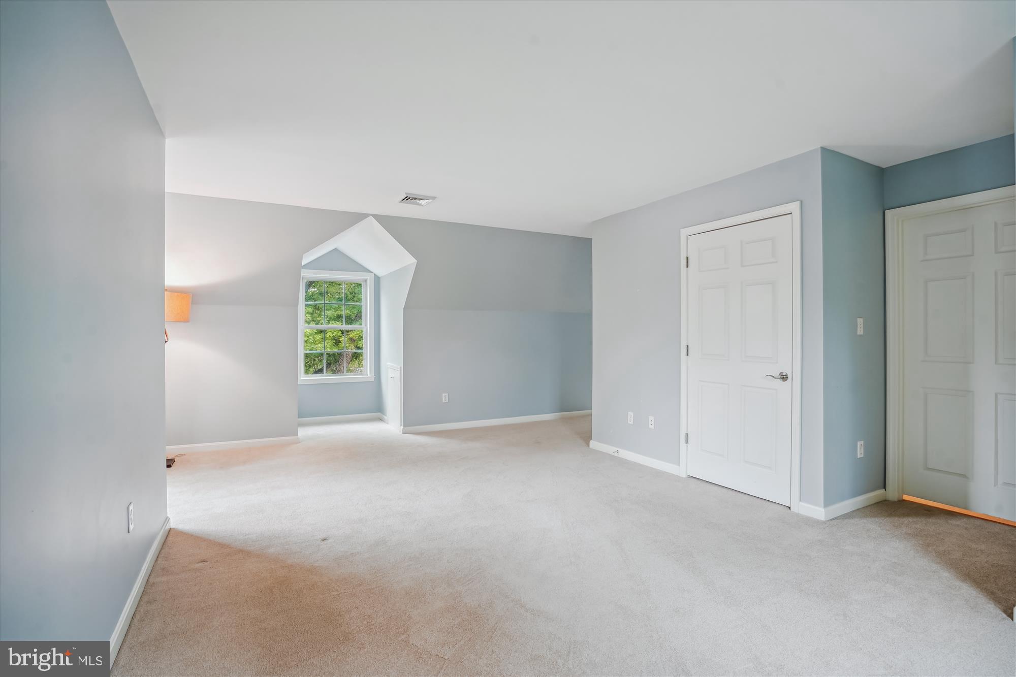 BERKSHIRE OAKWOOD - Residential