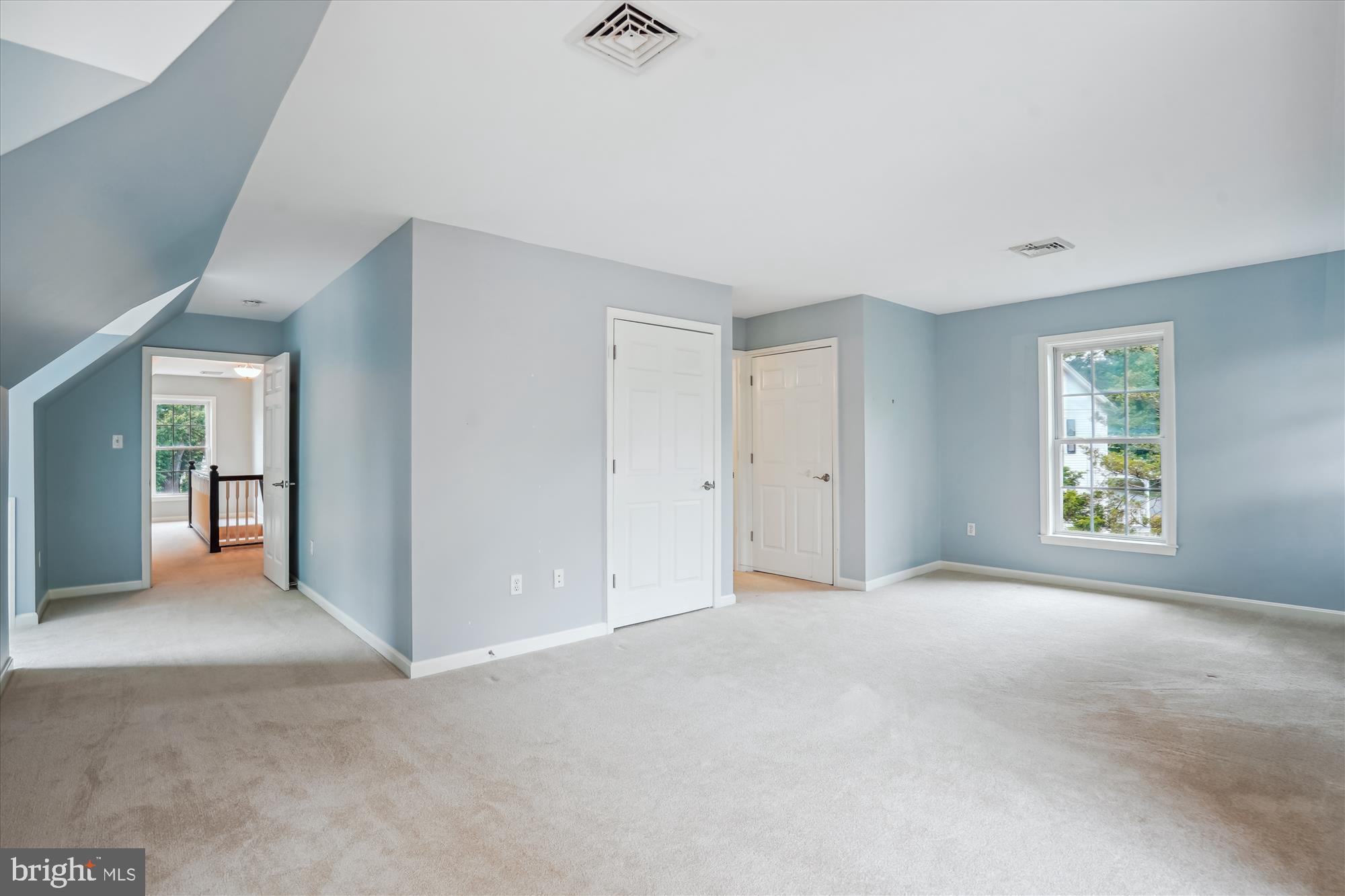 BERKSHIRE OAKWOOD - Residential