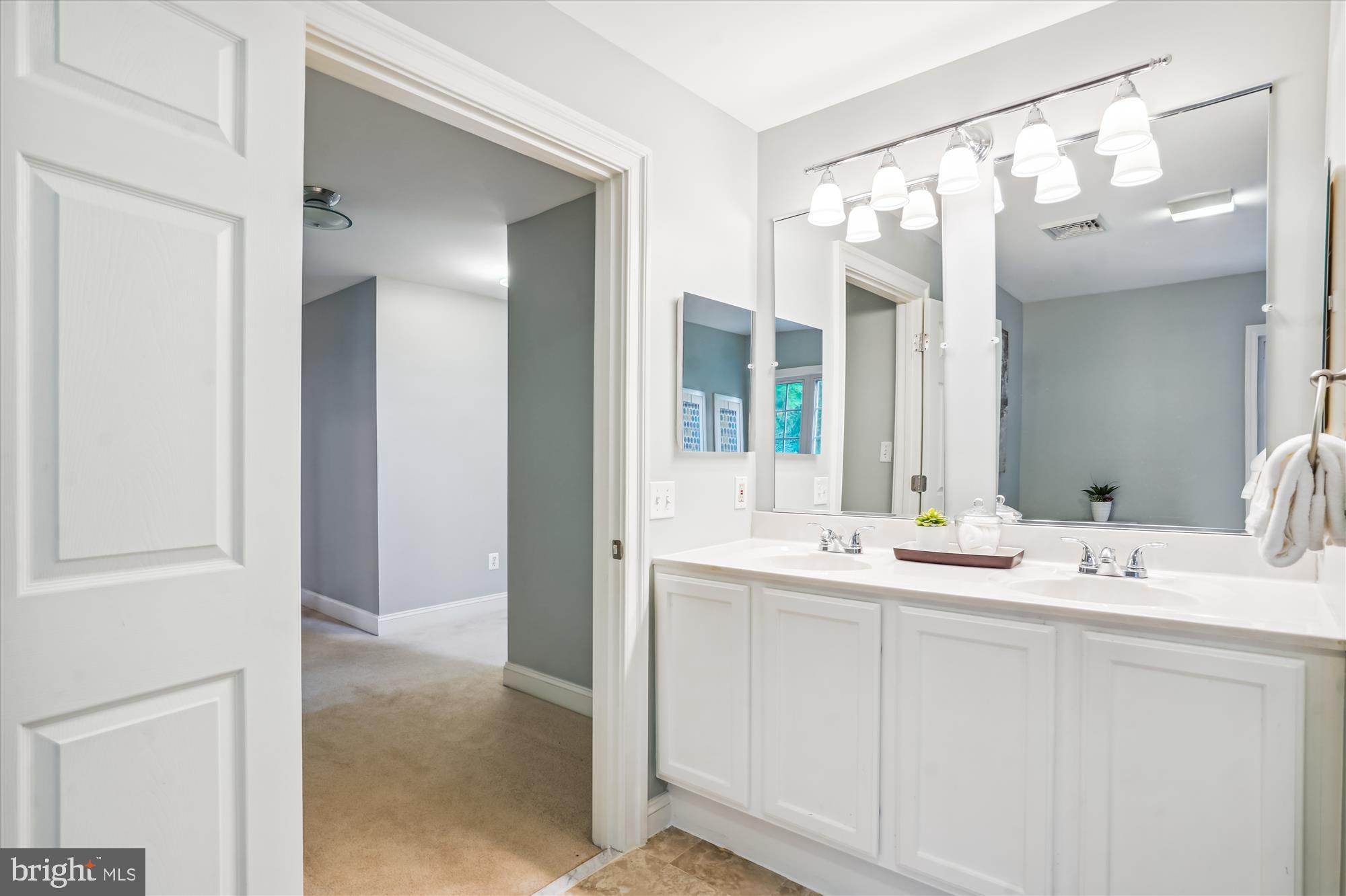 BERKSHIRE OAKWOOD - Residential