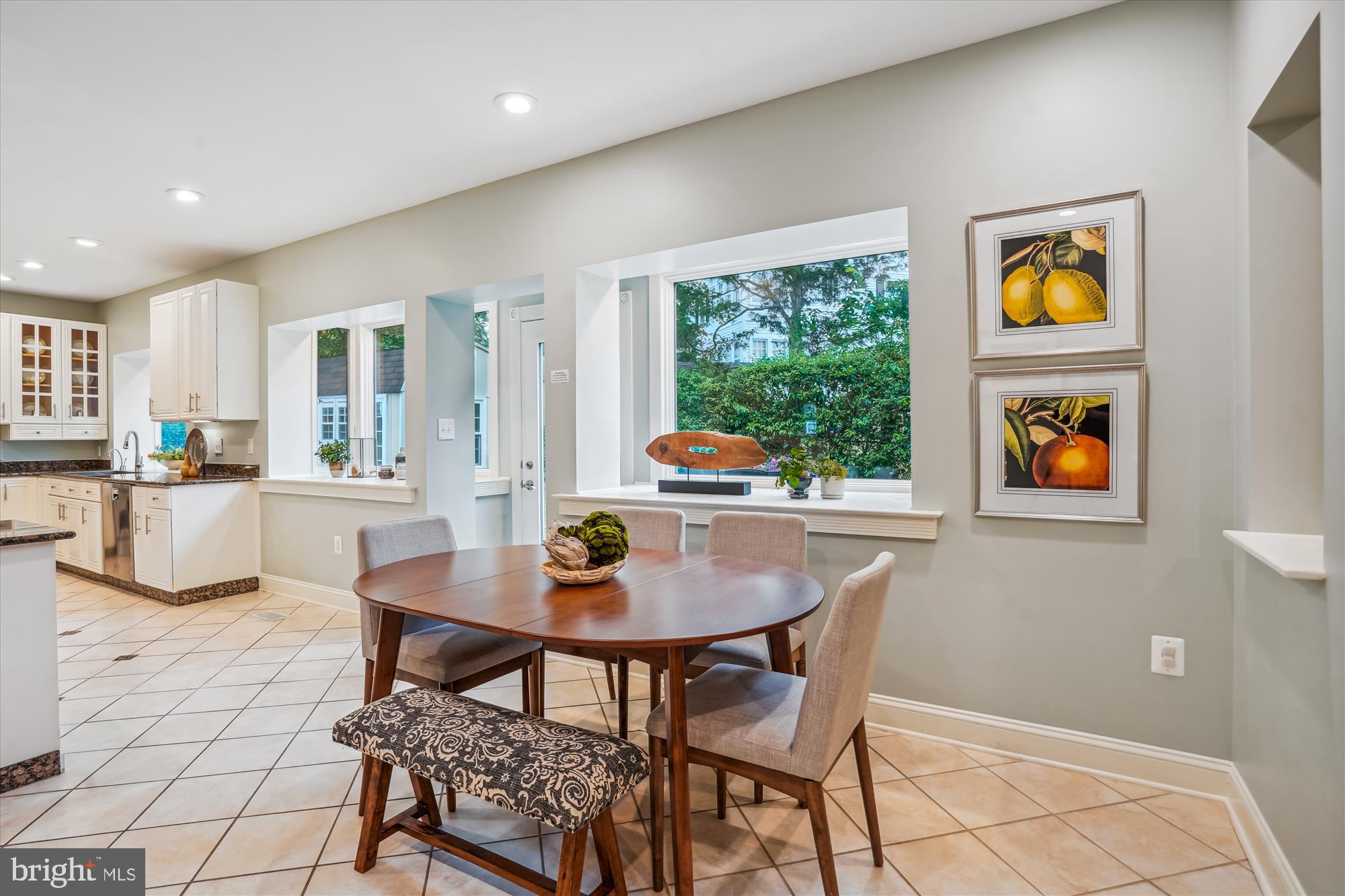 BERKSHIRE OAKWOOD - Residential