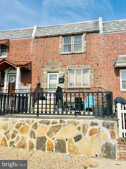 Townhouse For Sale - 4232 K Street St<br/> Philadelphia County, PHILADELPHIA, PA 19124