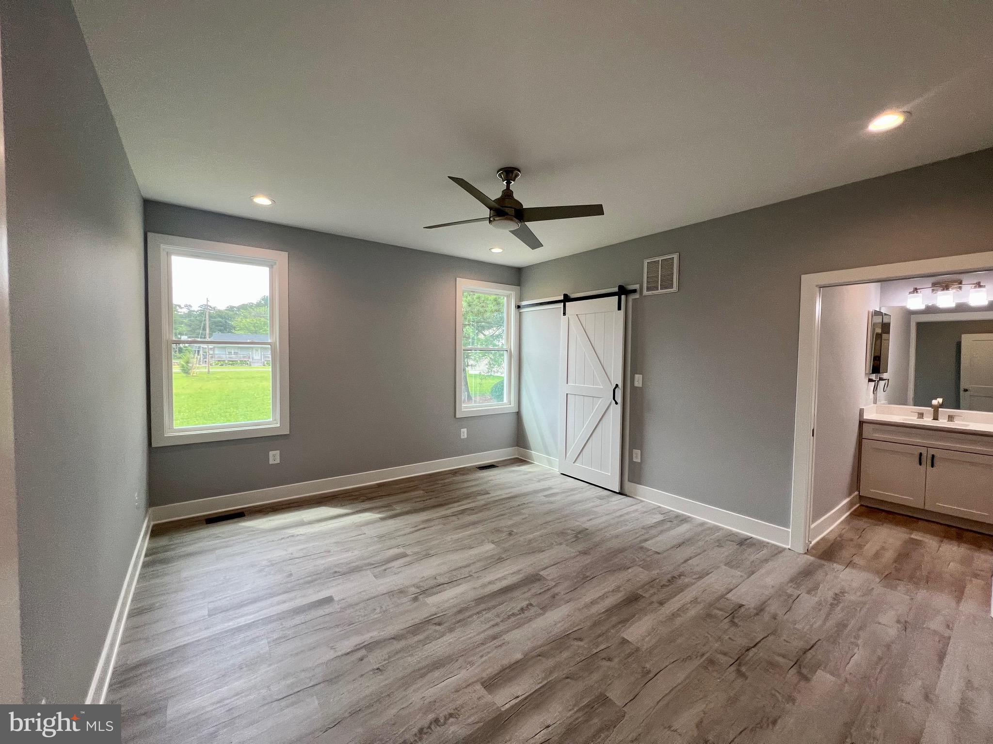 GLEBE HARBOR - Residential