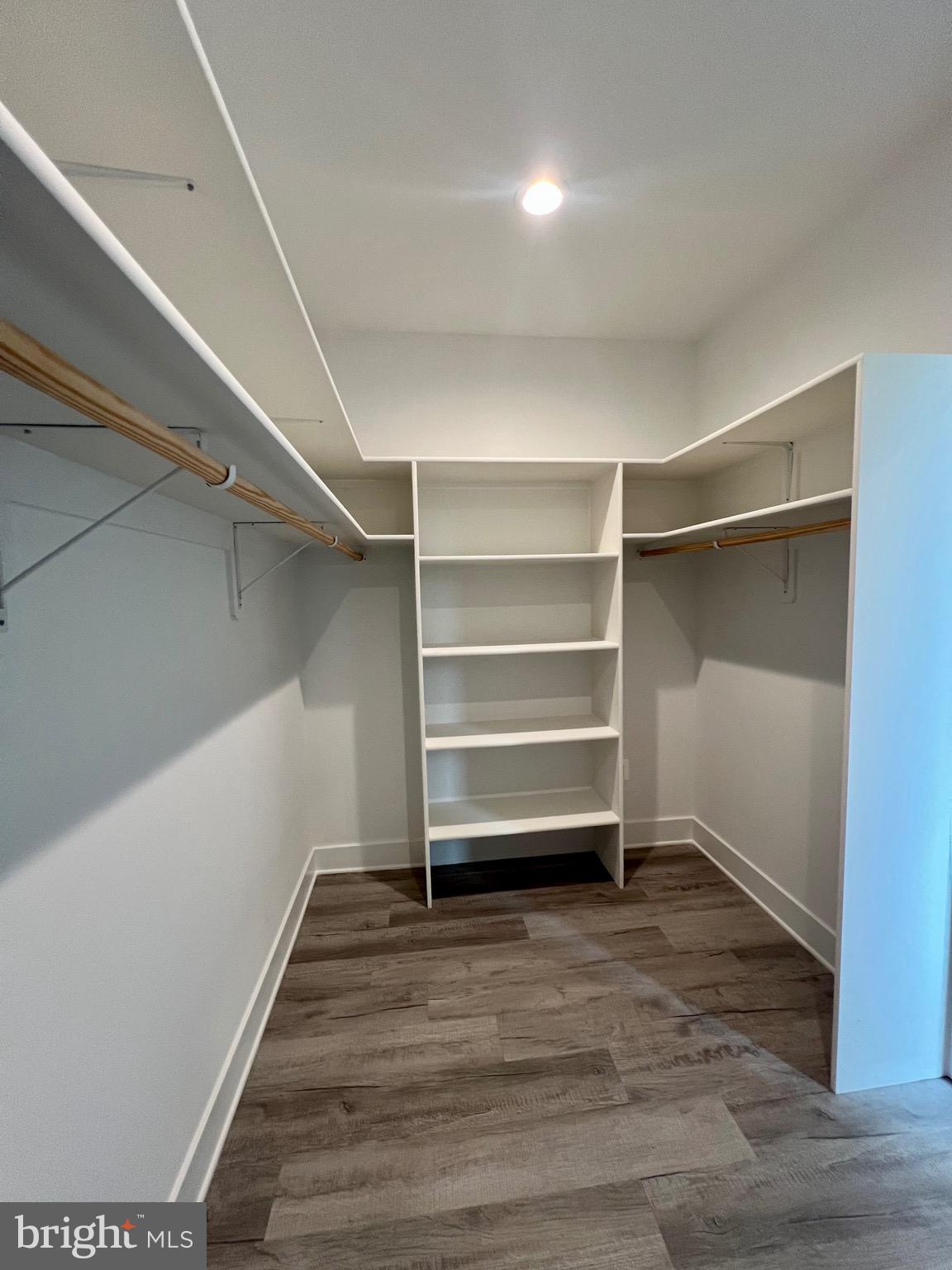 GLEBE HARBOR - Residential