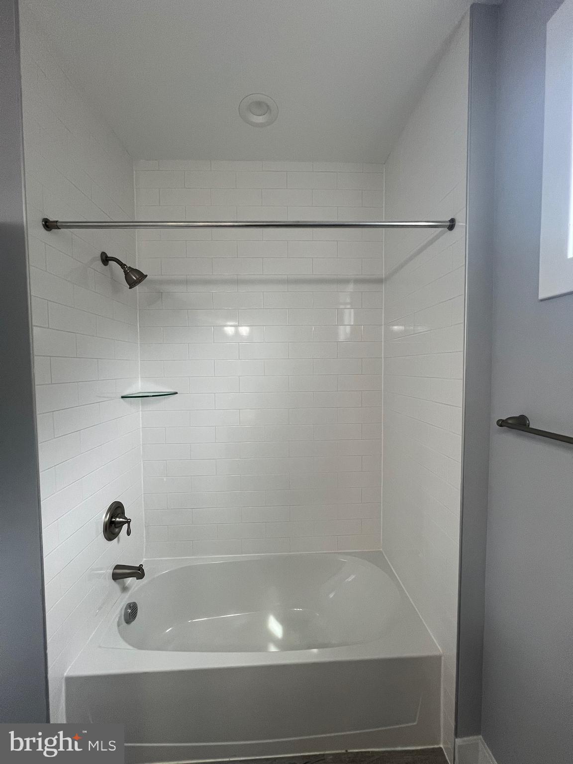 GLEBE HARBOR - Residential