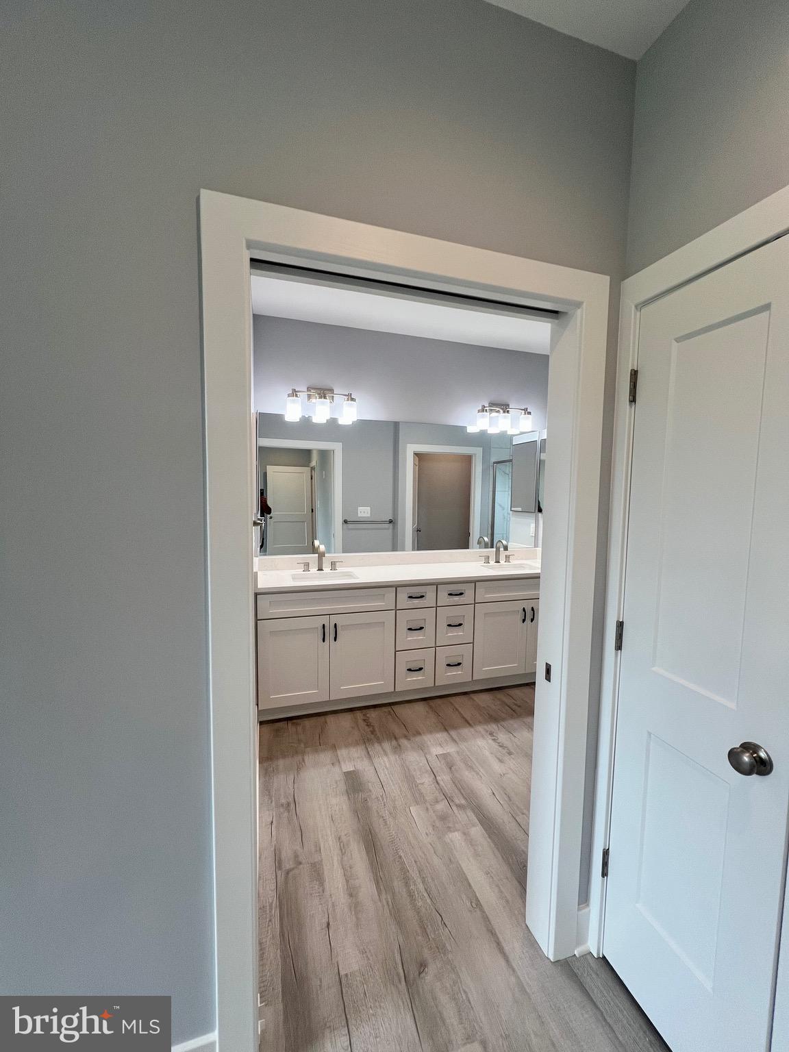 GLEBE HARBOR - Residential