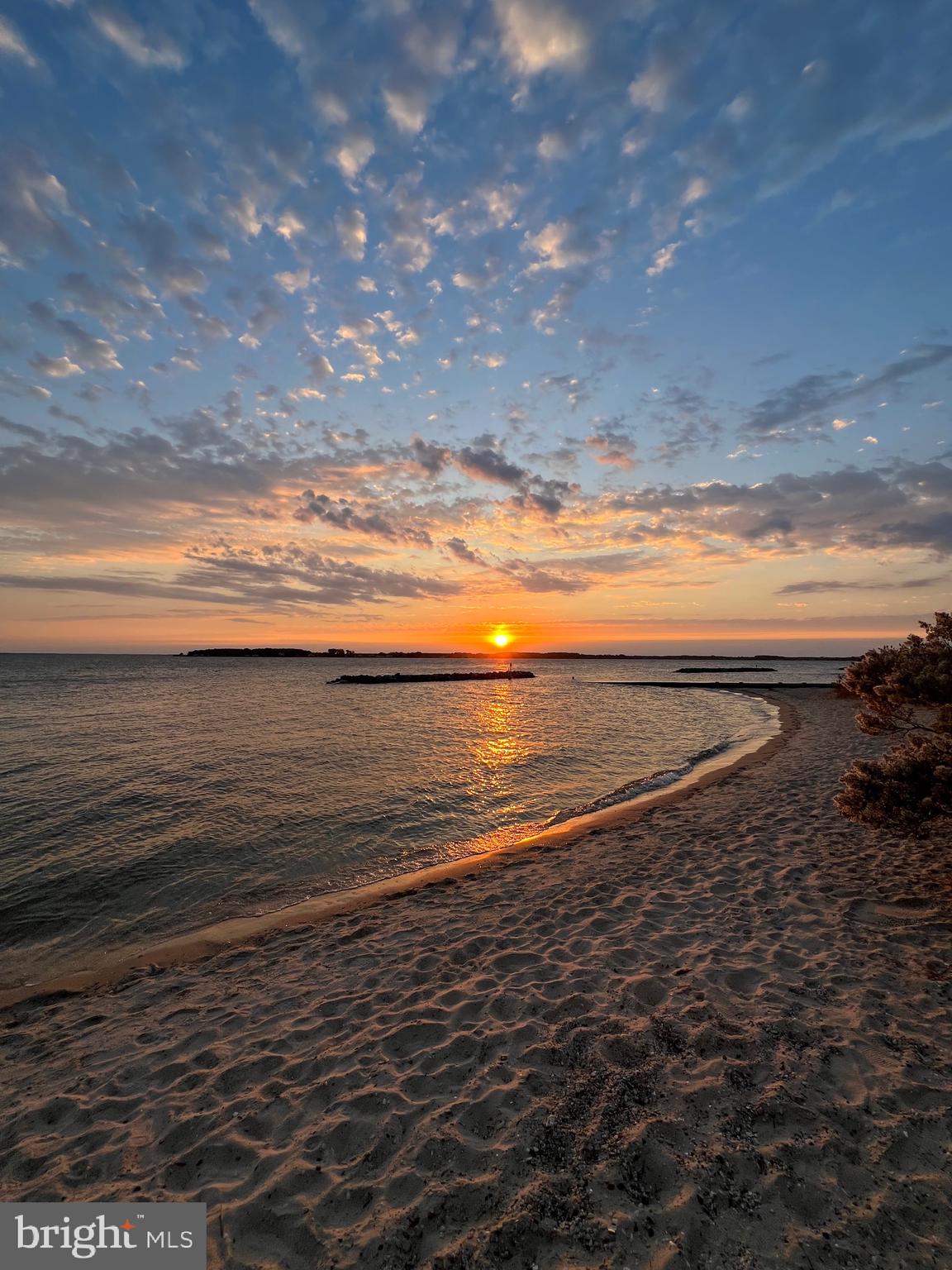GLEBE HARBOR - Residential