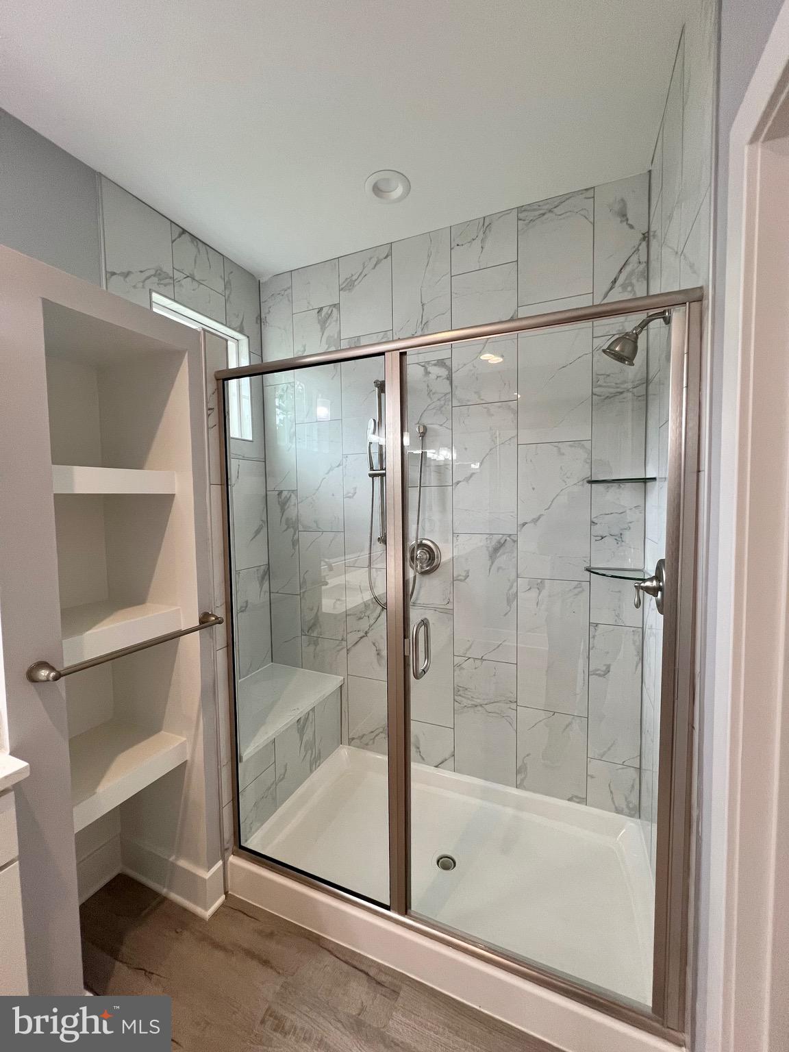 GLEBE HARBOR - Residential