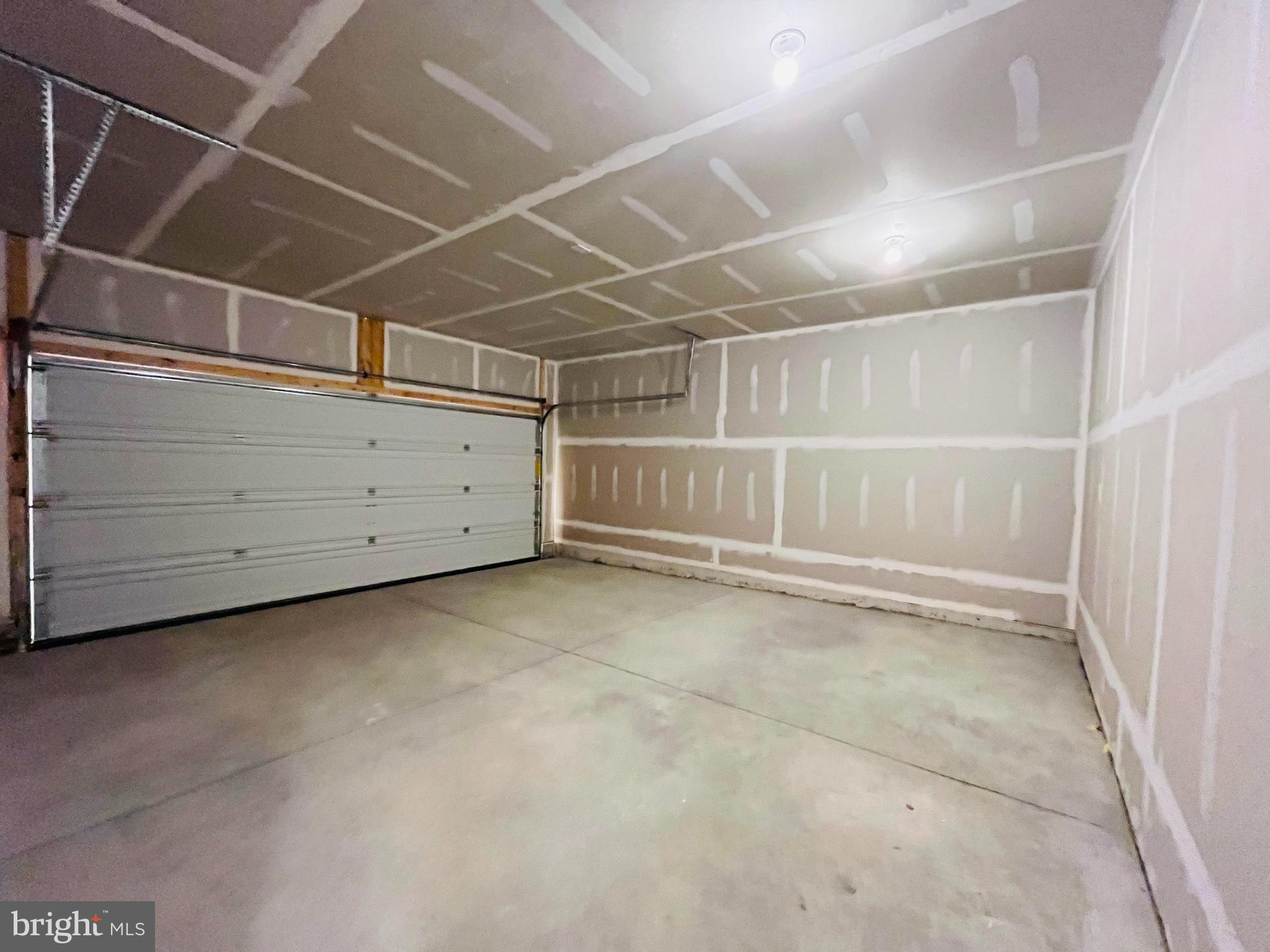 EDEN HILL - Residential Lease