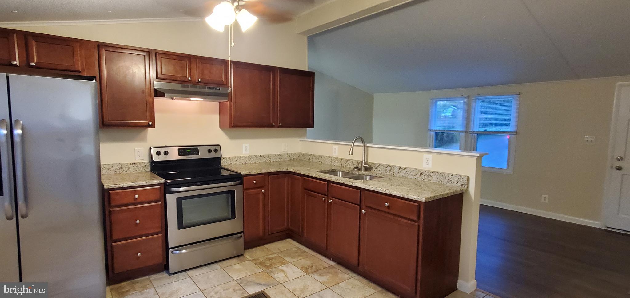 BROOK HOLLOW ESTATES - Residential