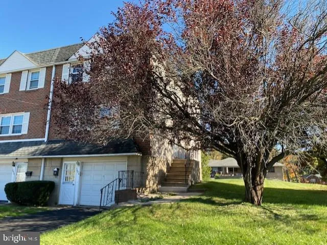 Norristown, Pennsylvania 19401, United States, 3 Bedrooms Bedrooms, ,2 BathroomsBathrooms,Residential,Active,232938