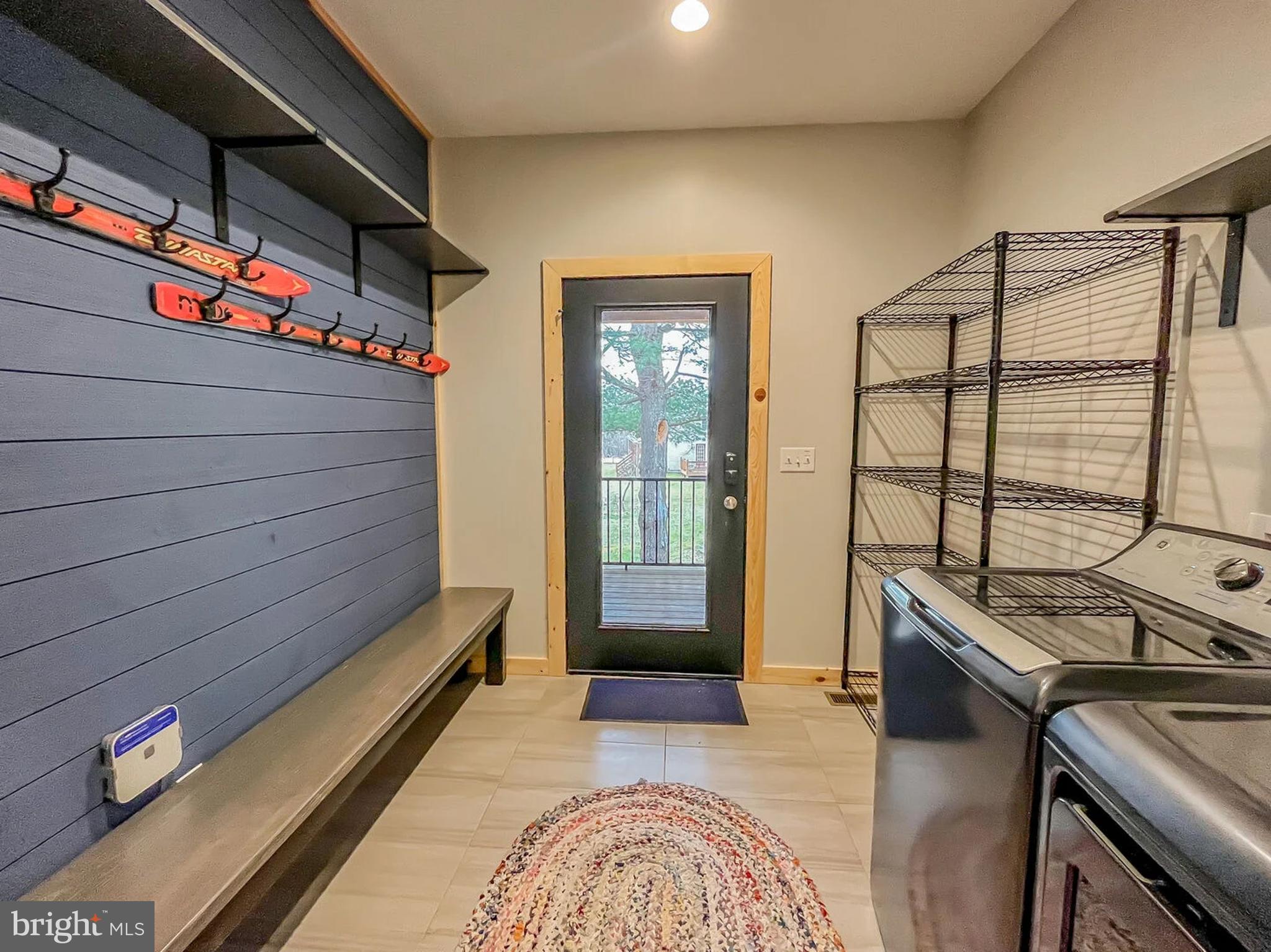 PARADISE POINT - Residential