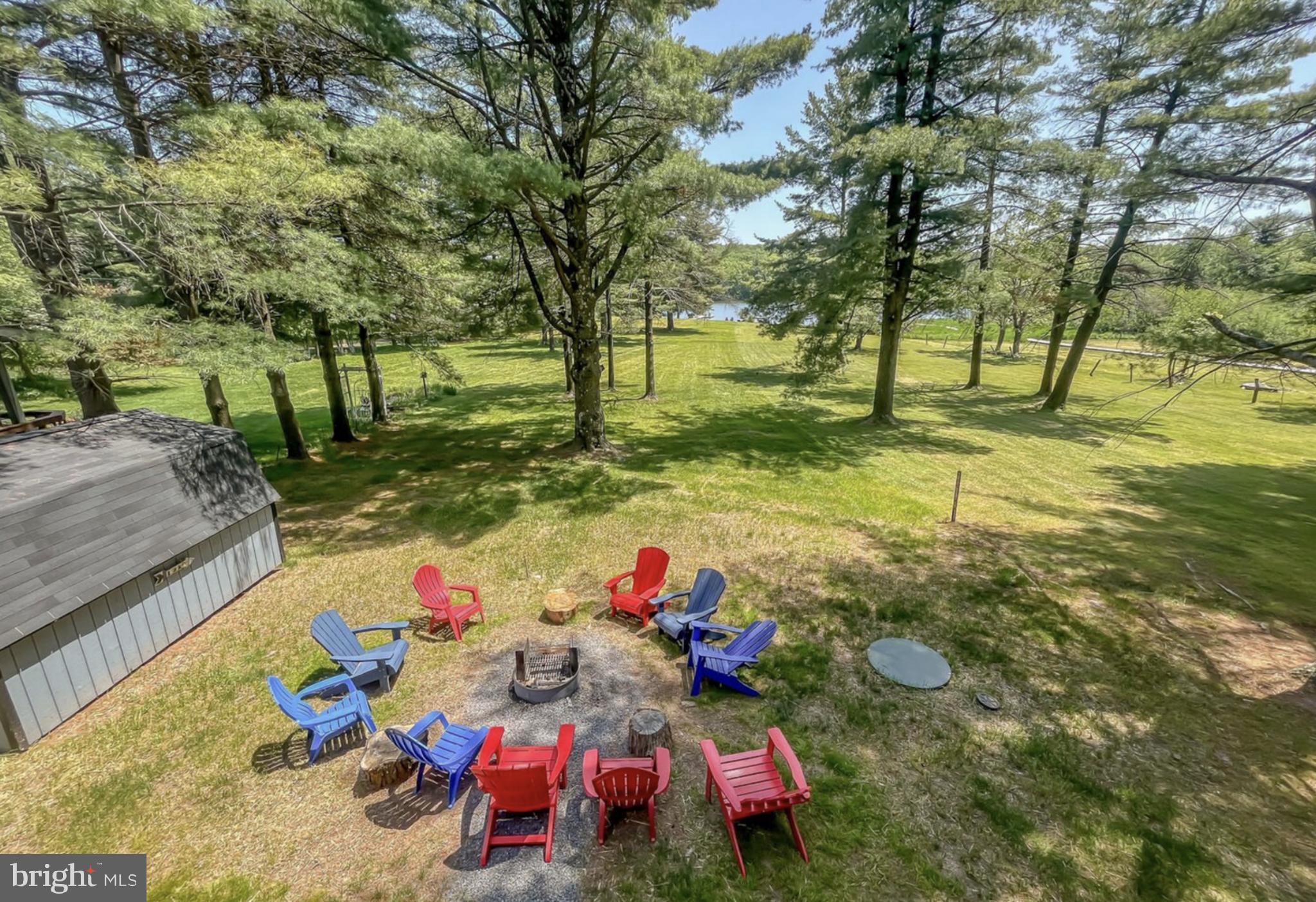 PARADISE POINT - Residential