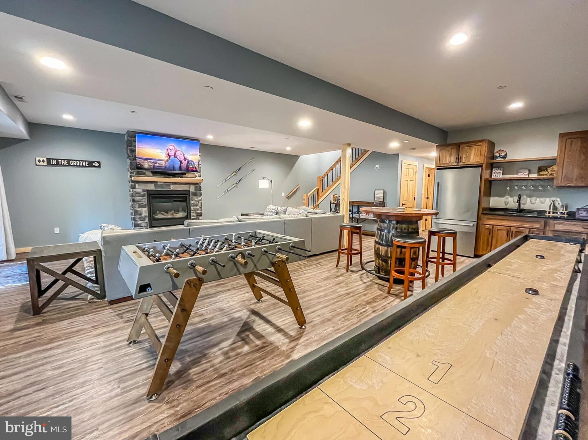 PARADISE POINT - Residential