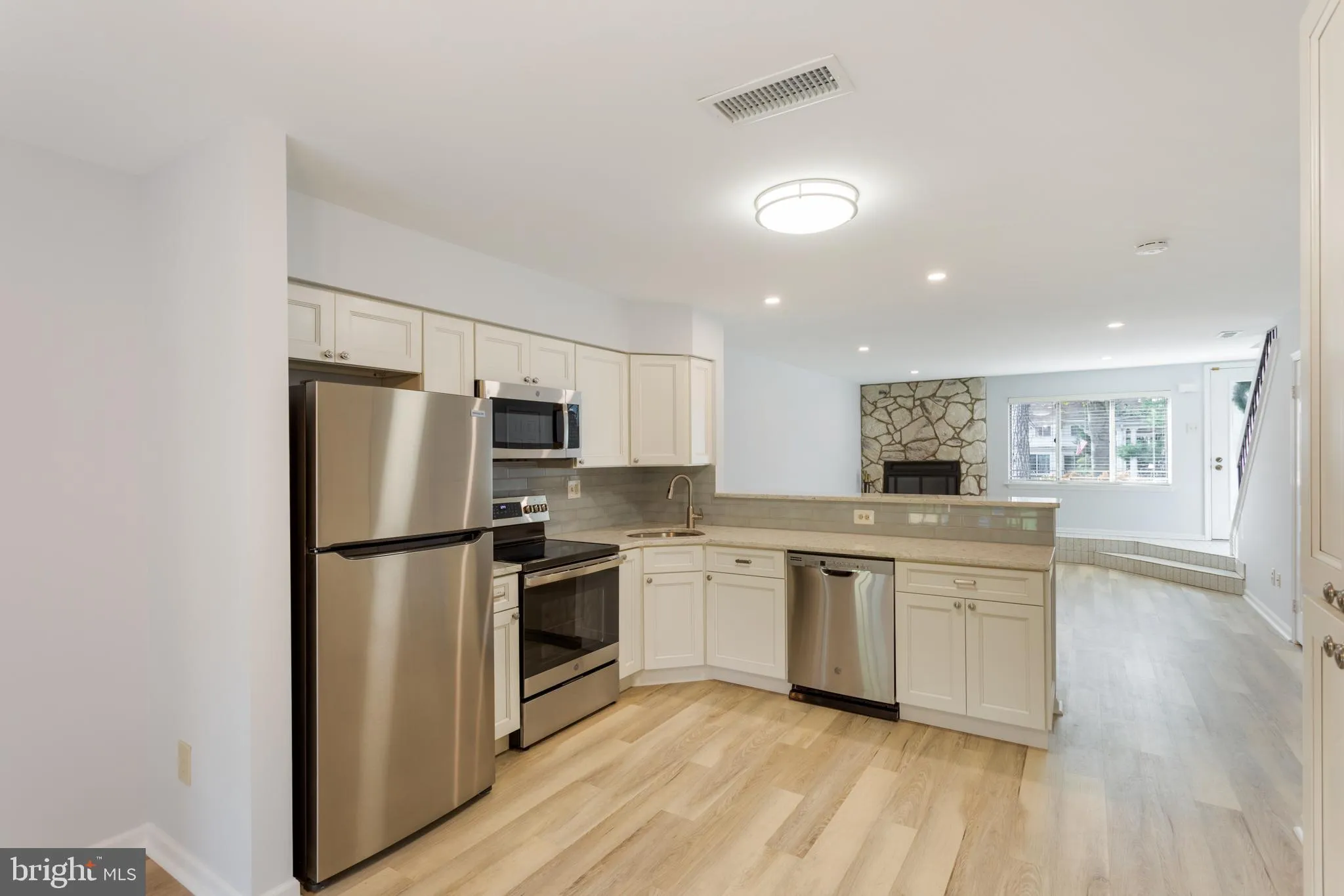 Chesterbrook, Pennsylvania 19087, United States, 2 Bedrooms Bedrooms, ,3 BathroomsBathrooms,Residential,Coming Soon,173217