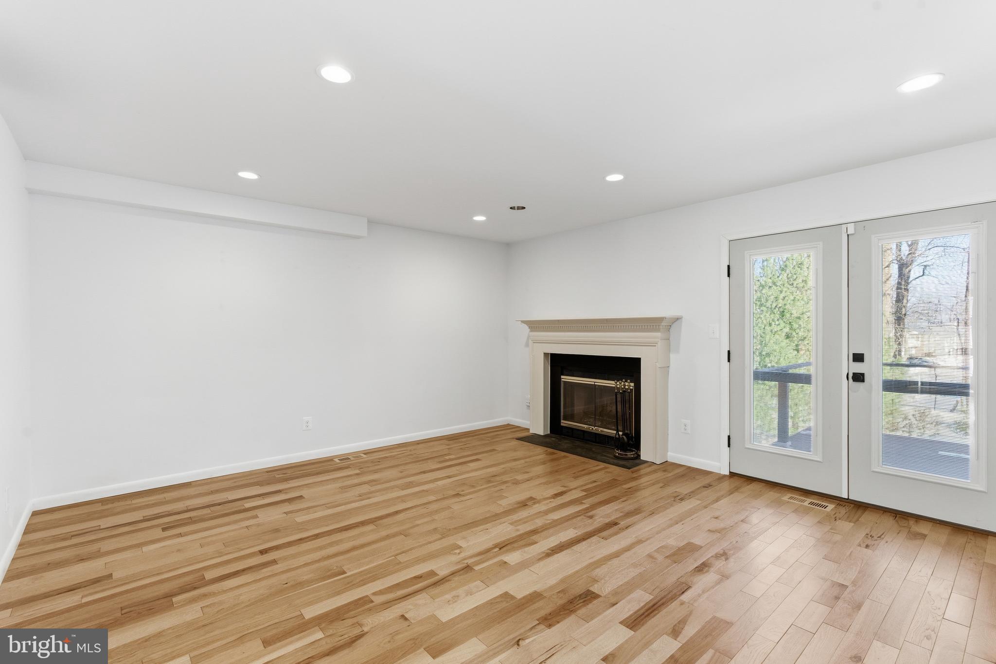 MAYS CHAPEL - Residential