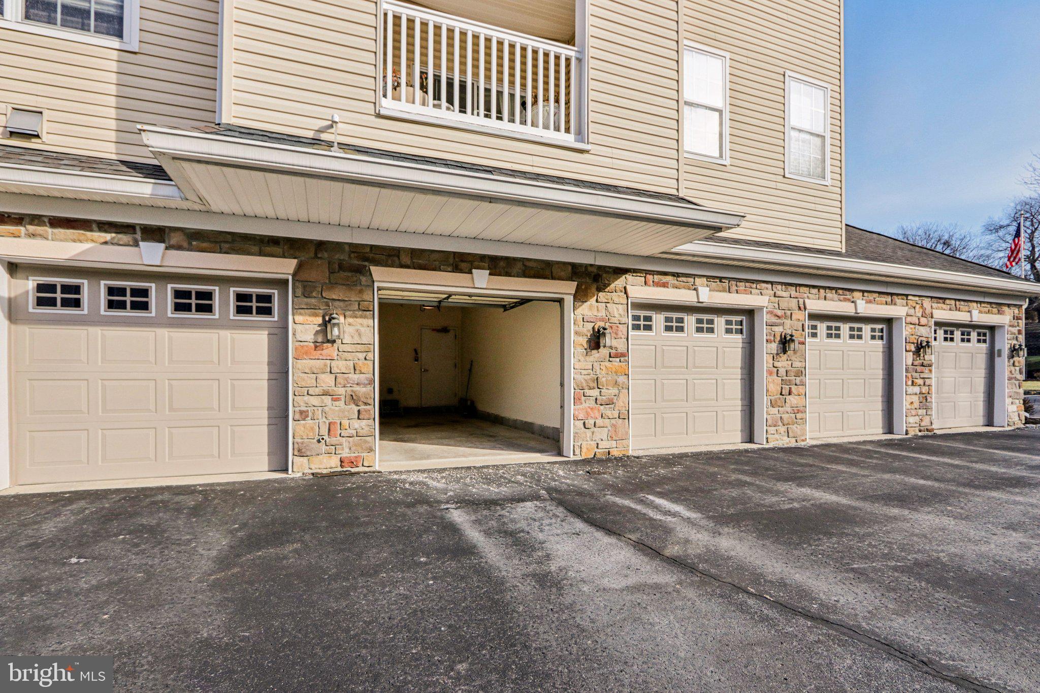 HOLLAND PRESERVE - Residential