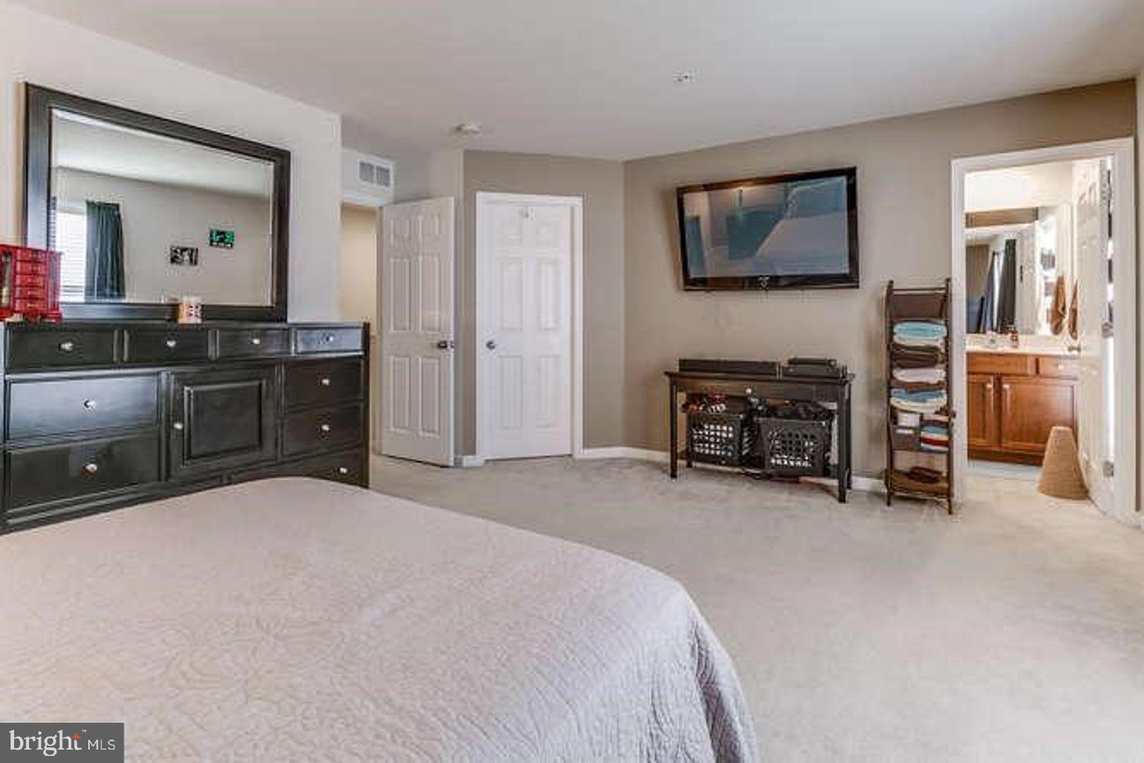 DEER RUN COMMONS - Residential Lease