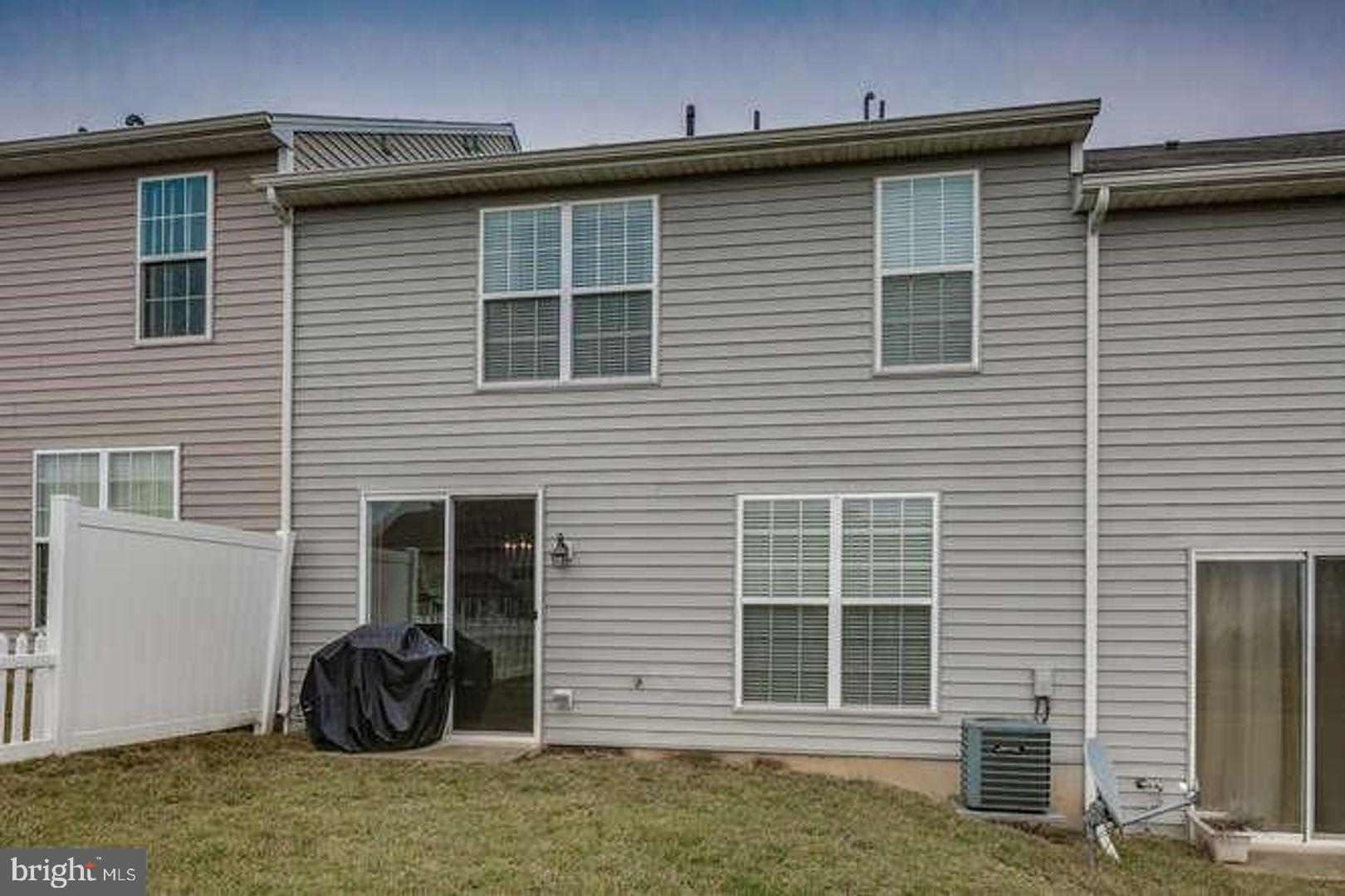 DEER RUN COMMONS - Residential Lease