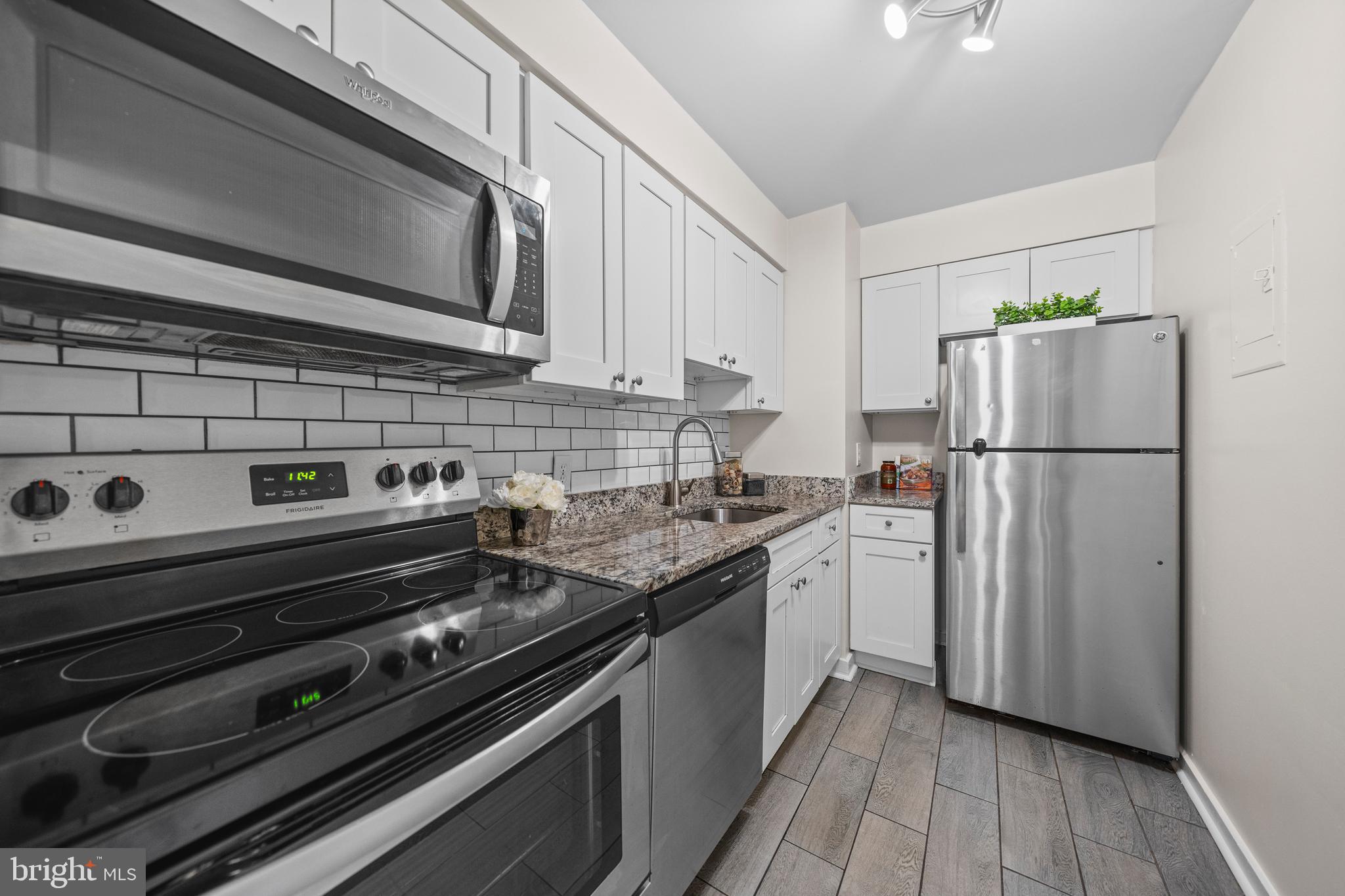 ROCK CREEK GARDENS - Residential Lease