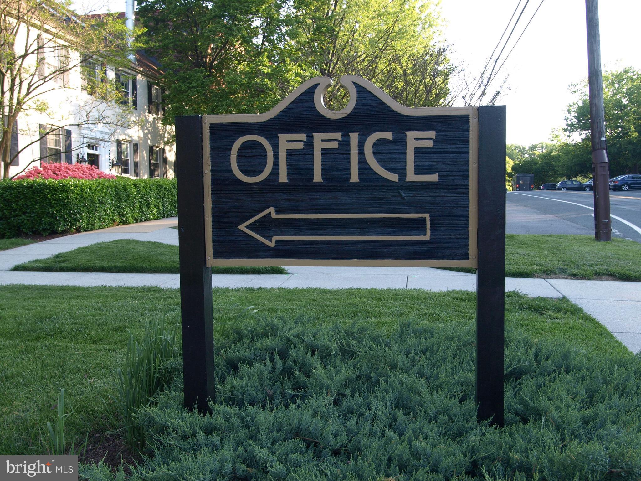 ROCK CREEK GARDENS - Residential Lease