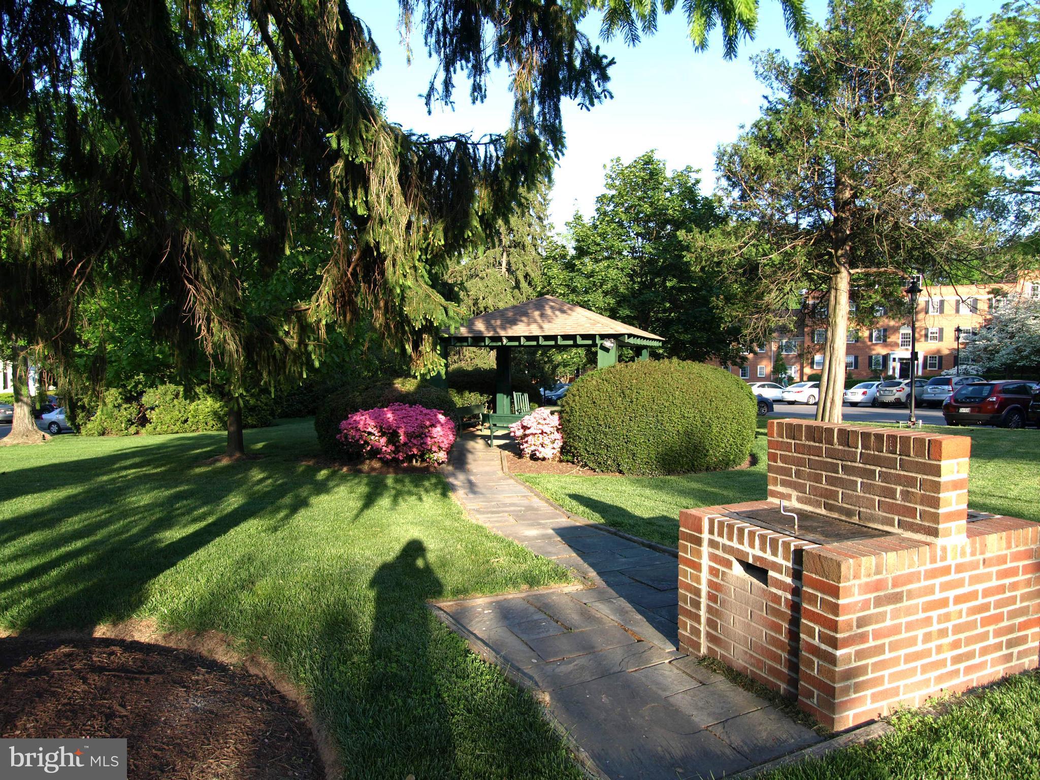 ROCK CREEK GARDENS - Residential Lease