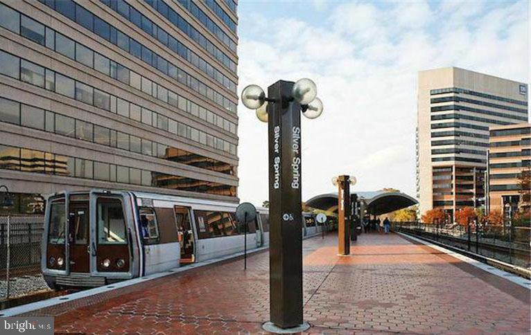 ROCK CREEK GARDENS - Residential Lease