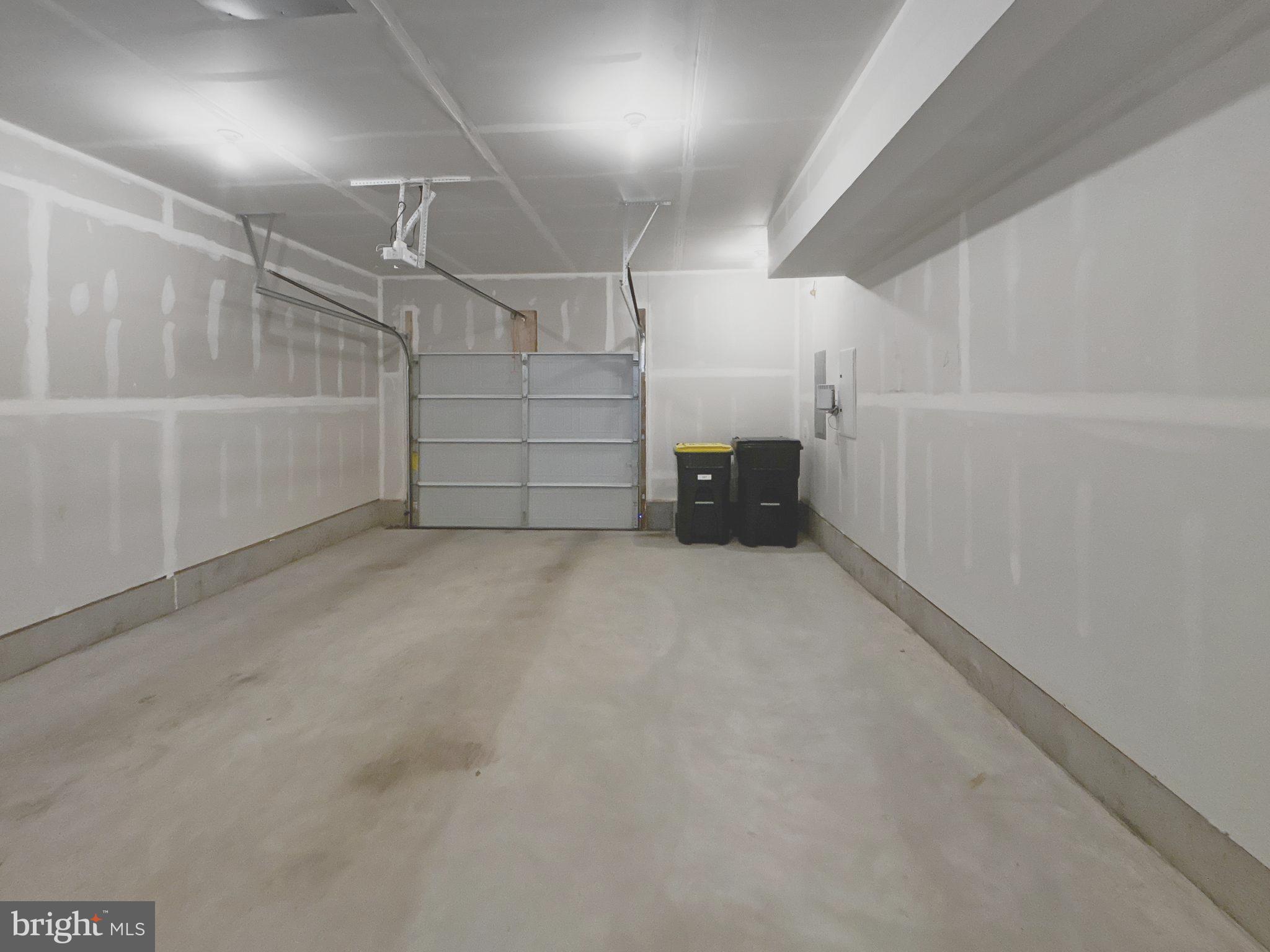 WATERSIDE - Residential