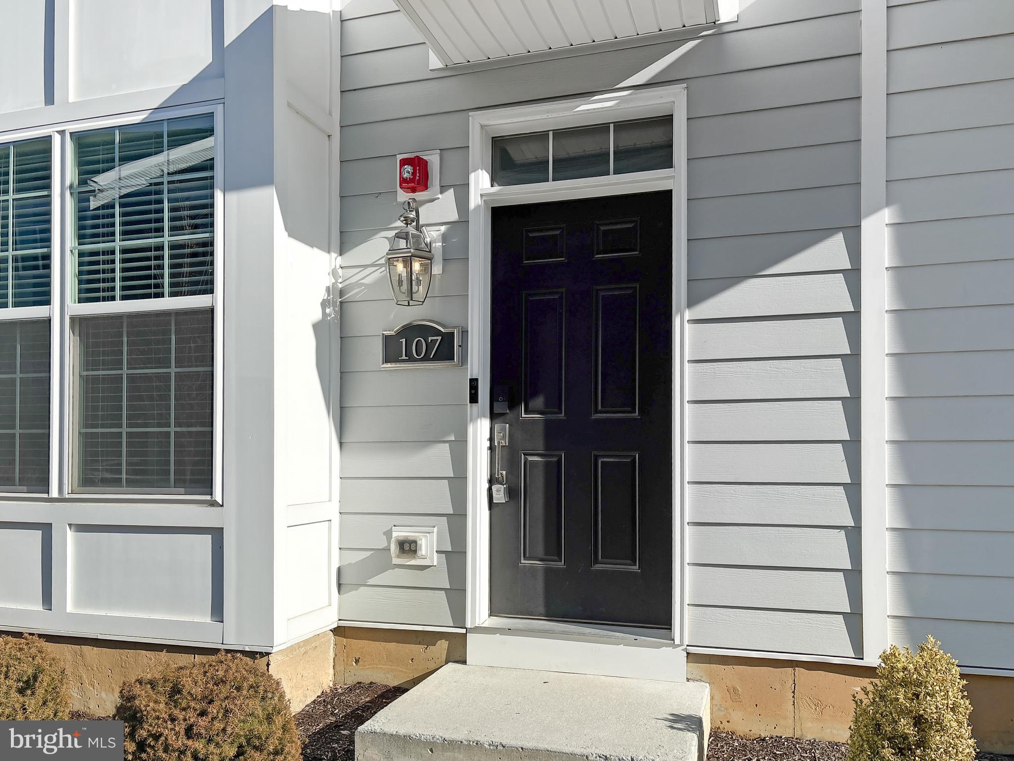 WATERSIDE - Residential