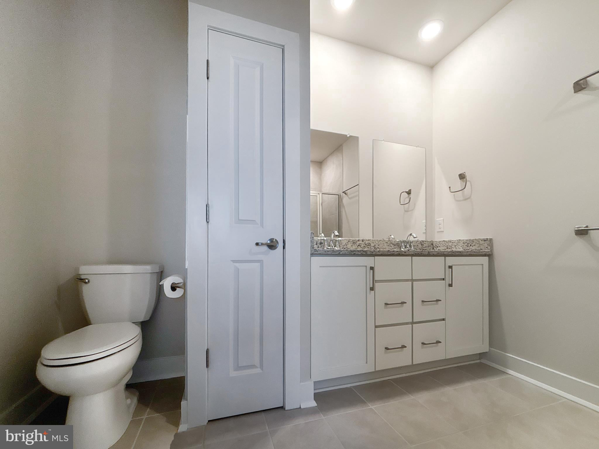 WATERSIDE - Residential