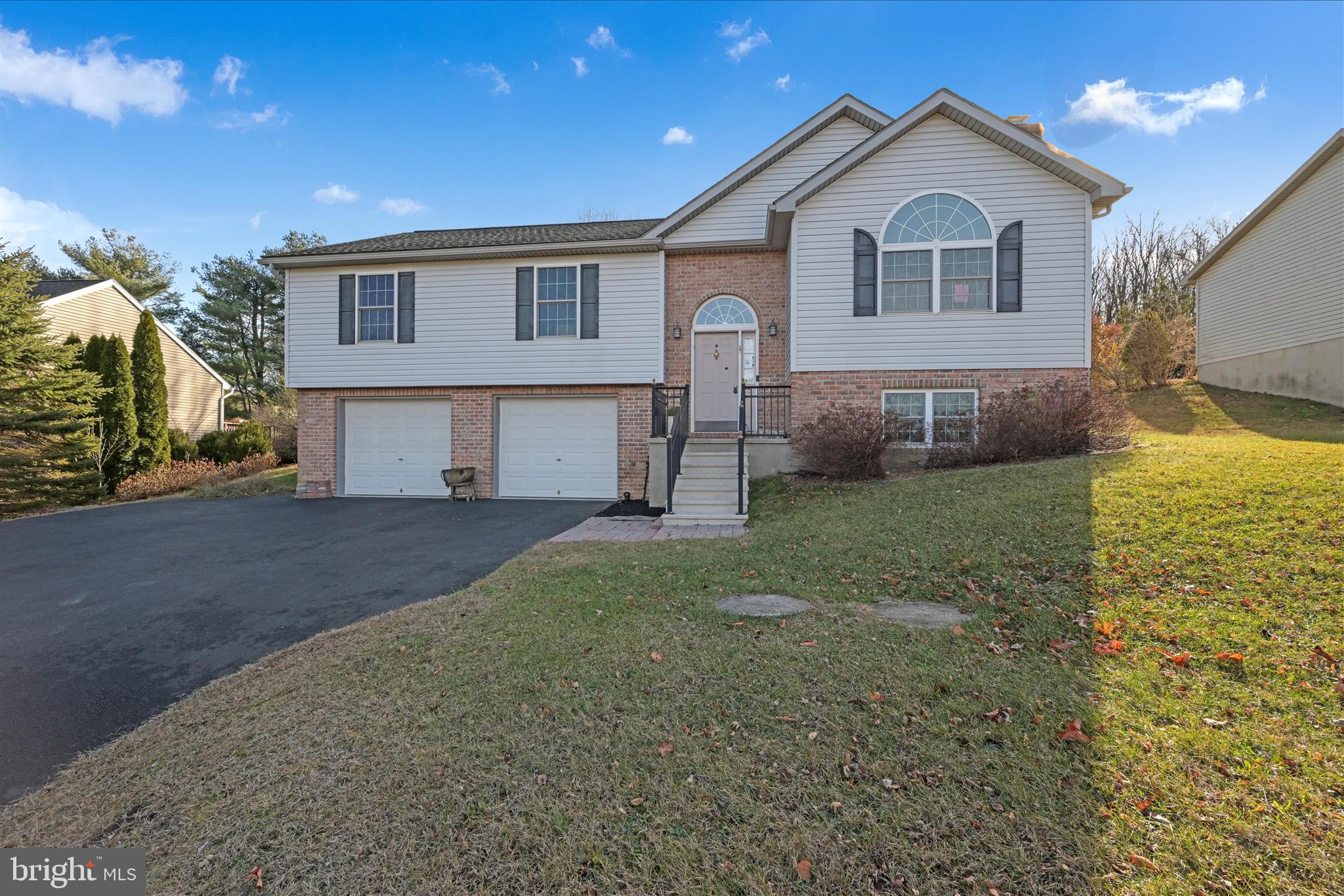 LAKE WYNONAH - Residential