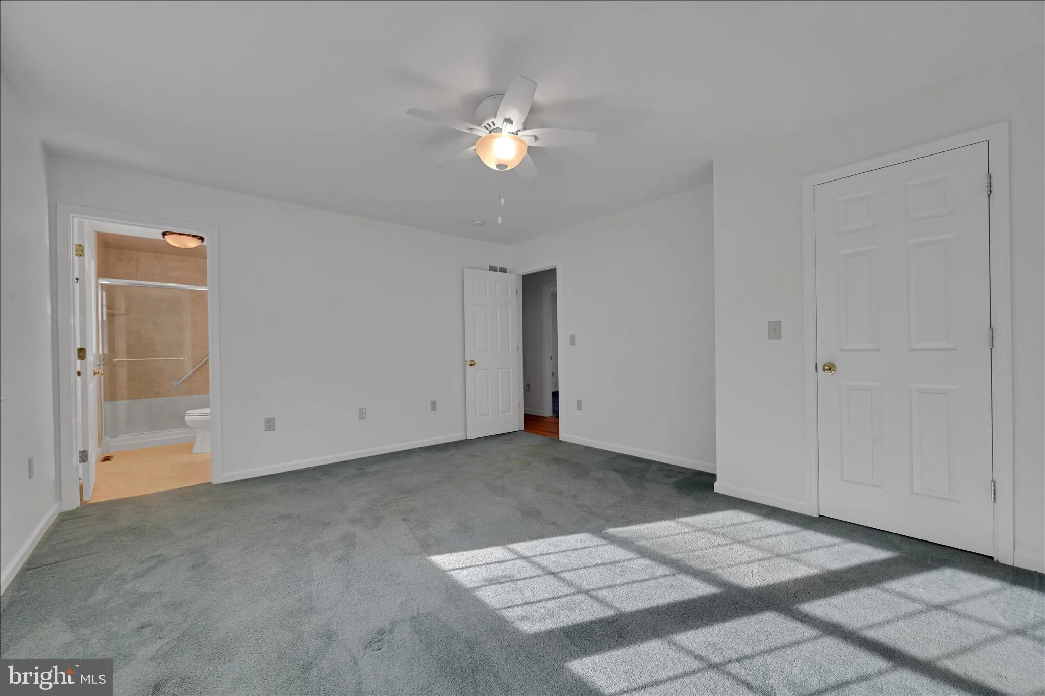 Auburn, Pennsylvania 17922, United States, 3 Bedrooms Bedrooms, ,3 BathroomsBathrooms,Residential,Active,250461