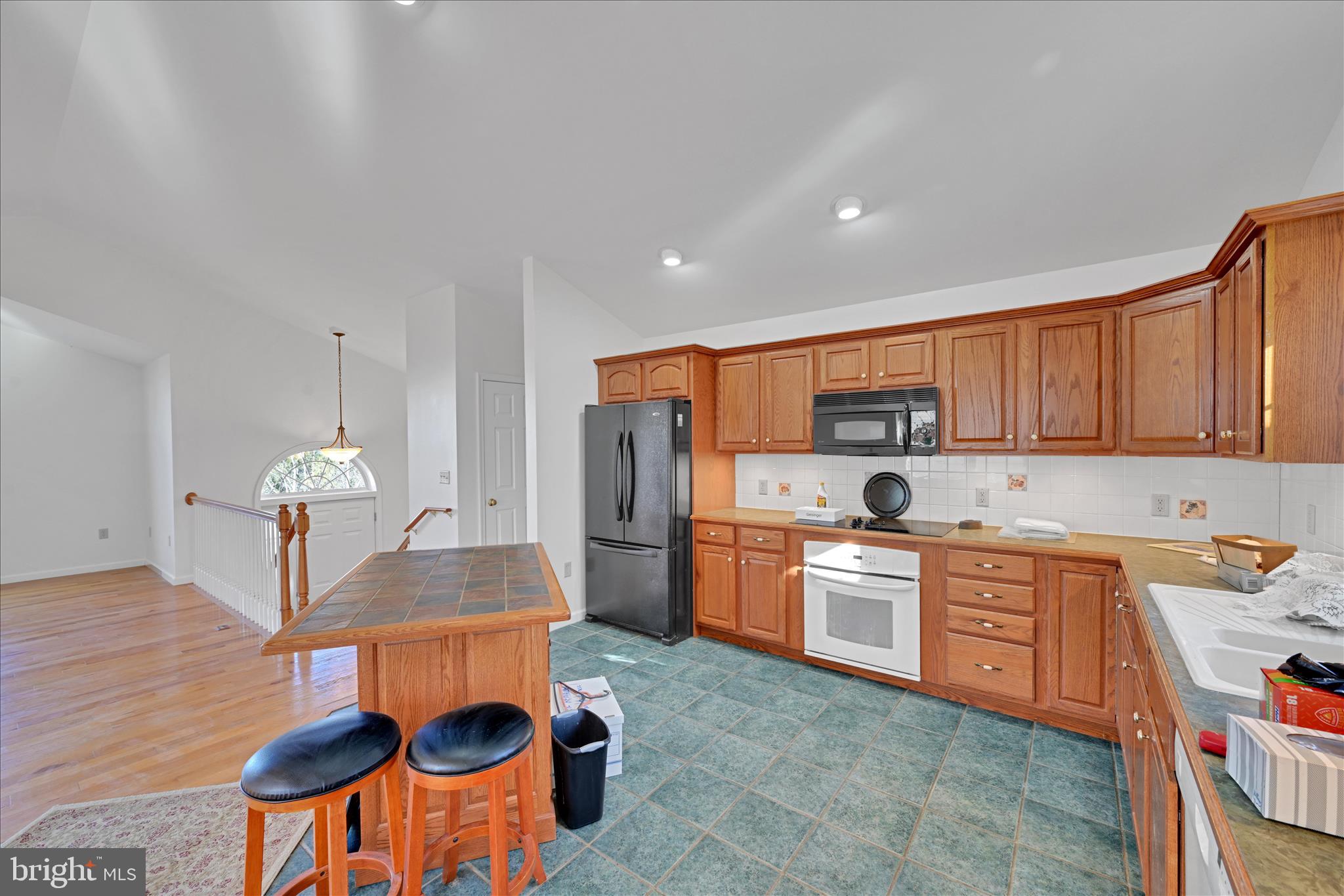 LAKE WYNONAH - Residential