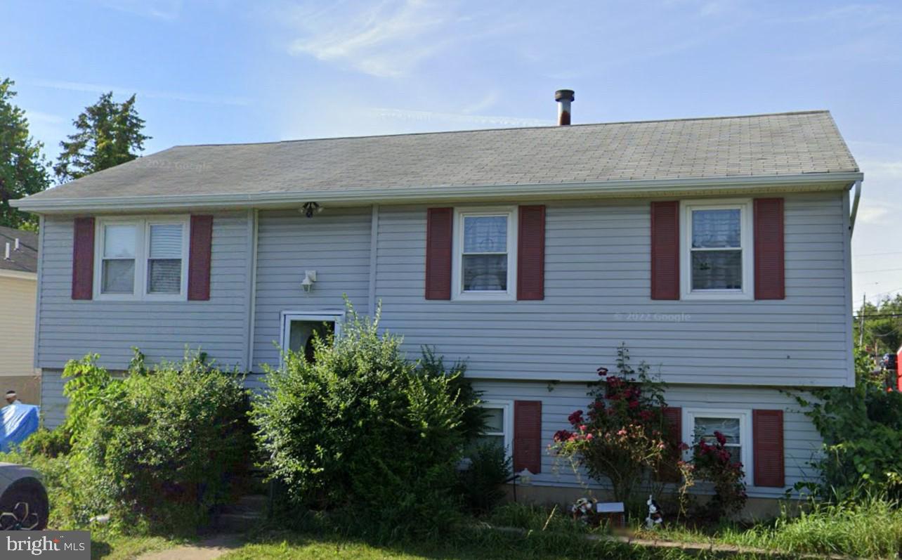 ARUNDEL GARDENS - Residential