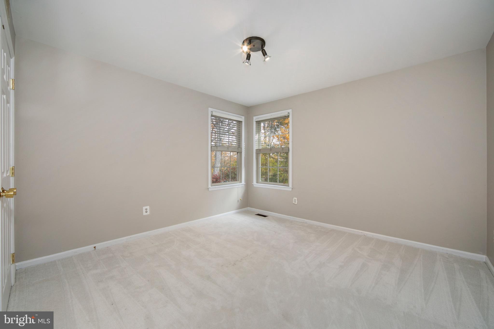 STURBRIDGE HEIGHTS - Residential