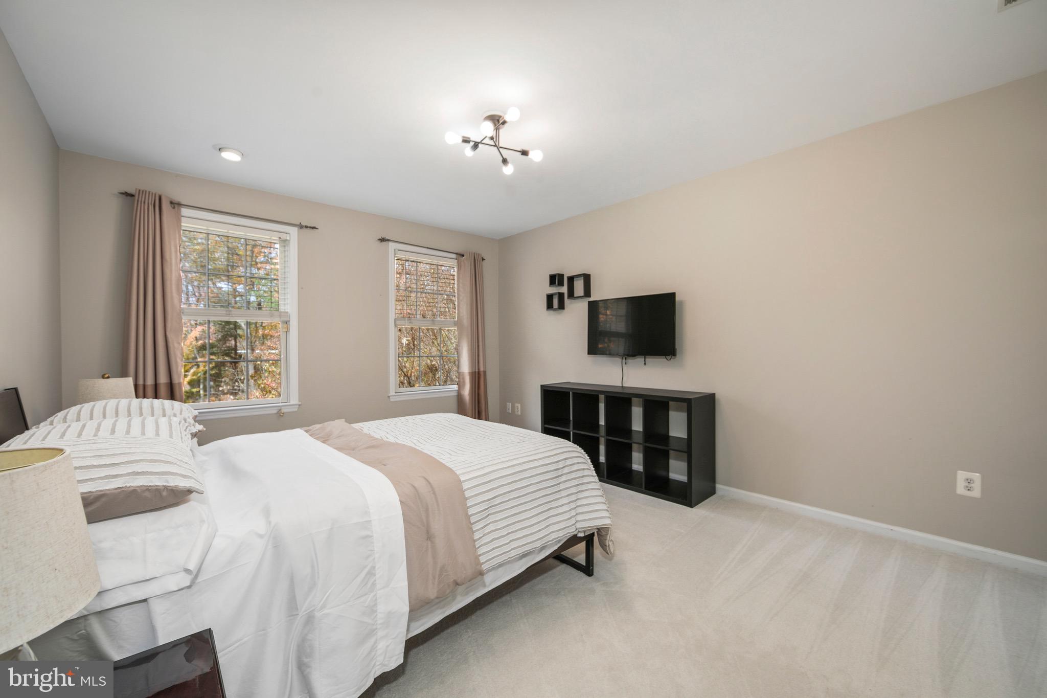 STURBRIDGE HEIGHTS - Residential