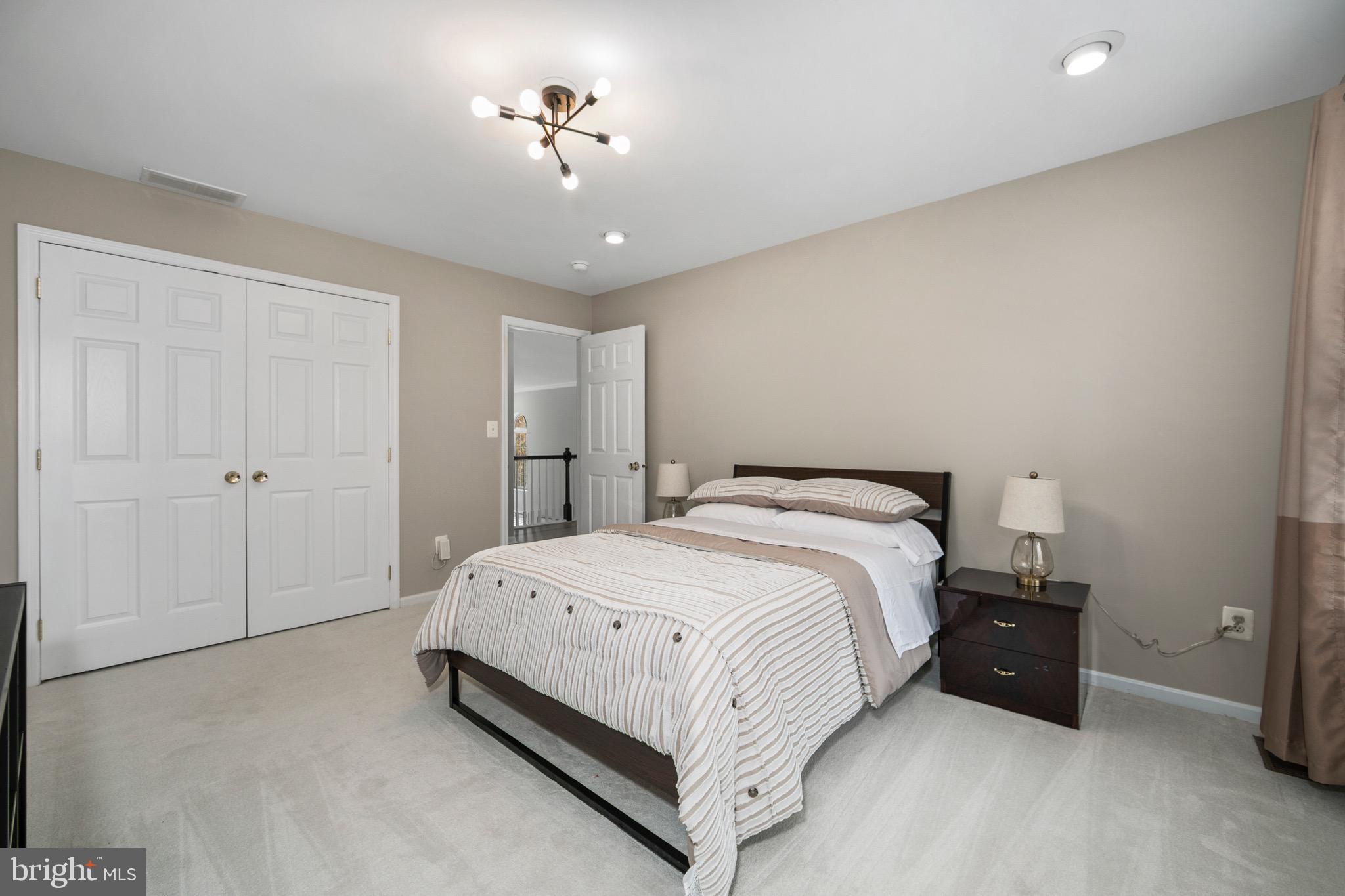 STURBRIDGE HEIGHTS - Residential