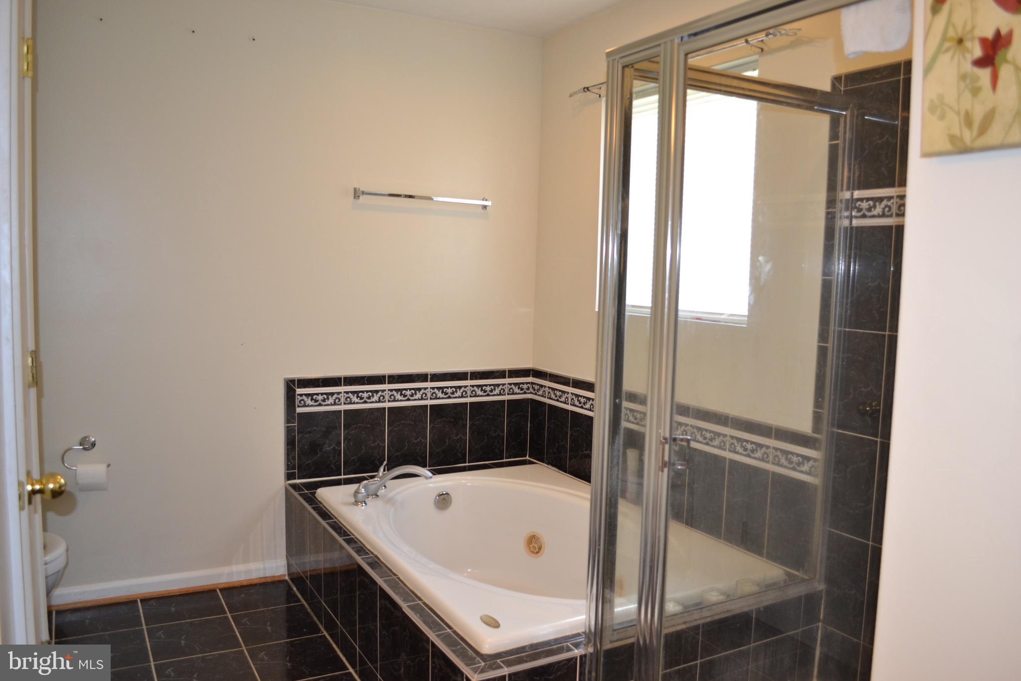 ABERDEEN HILLS - Residential