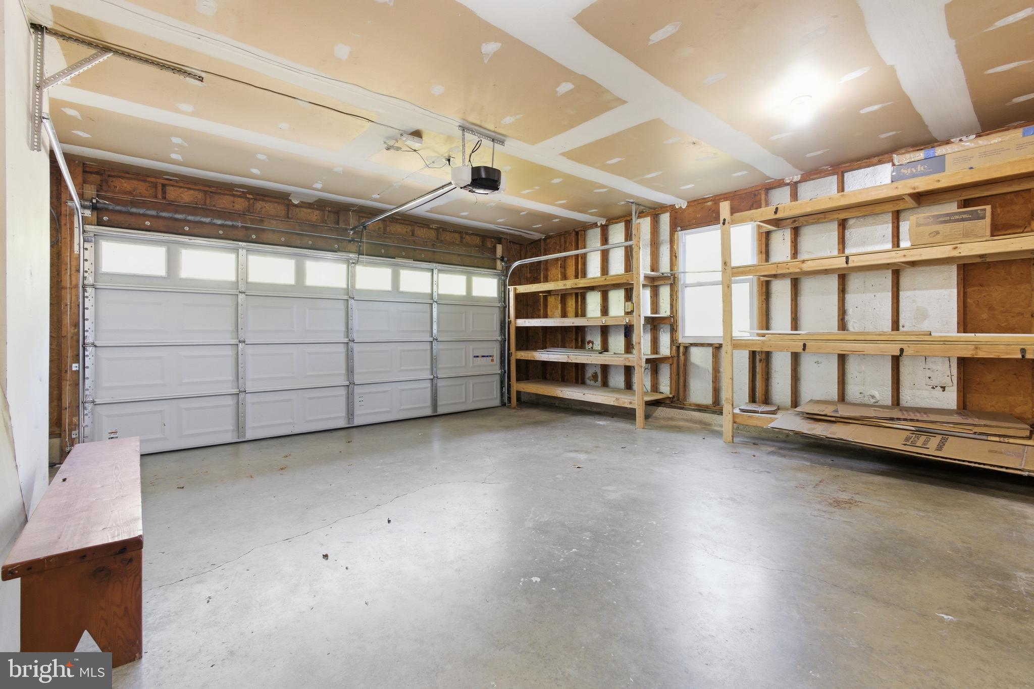 BAYTOMAC WOODS - Residential