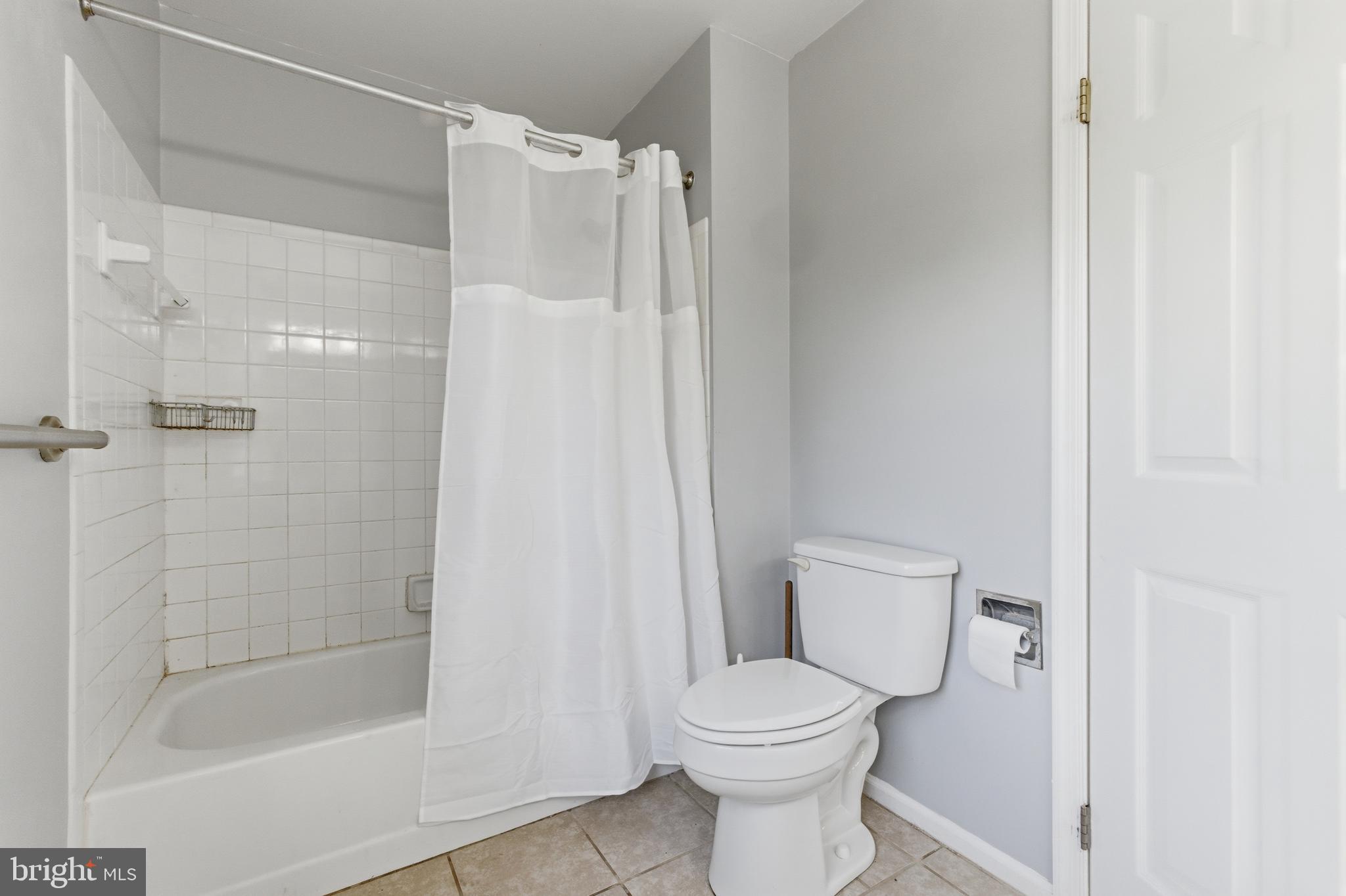 BAYTOMAC WOODS - Residential