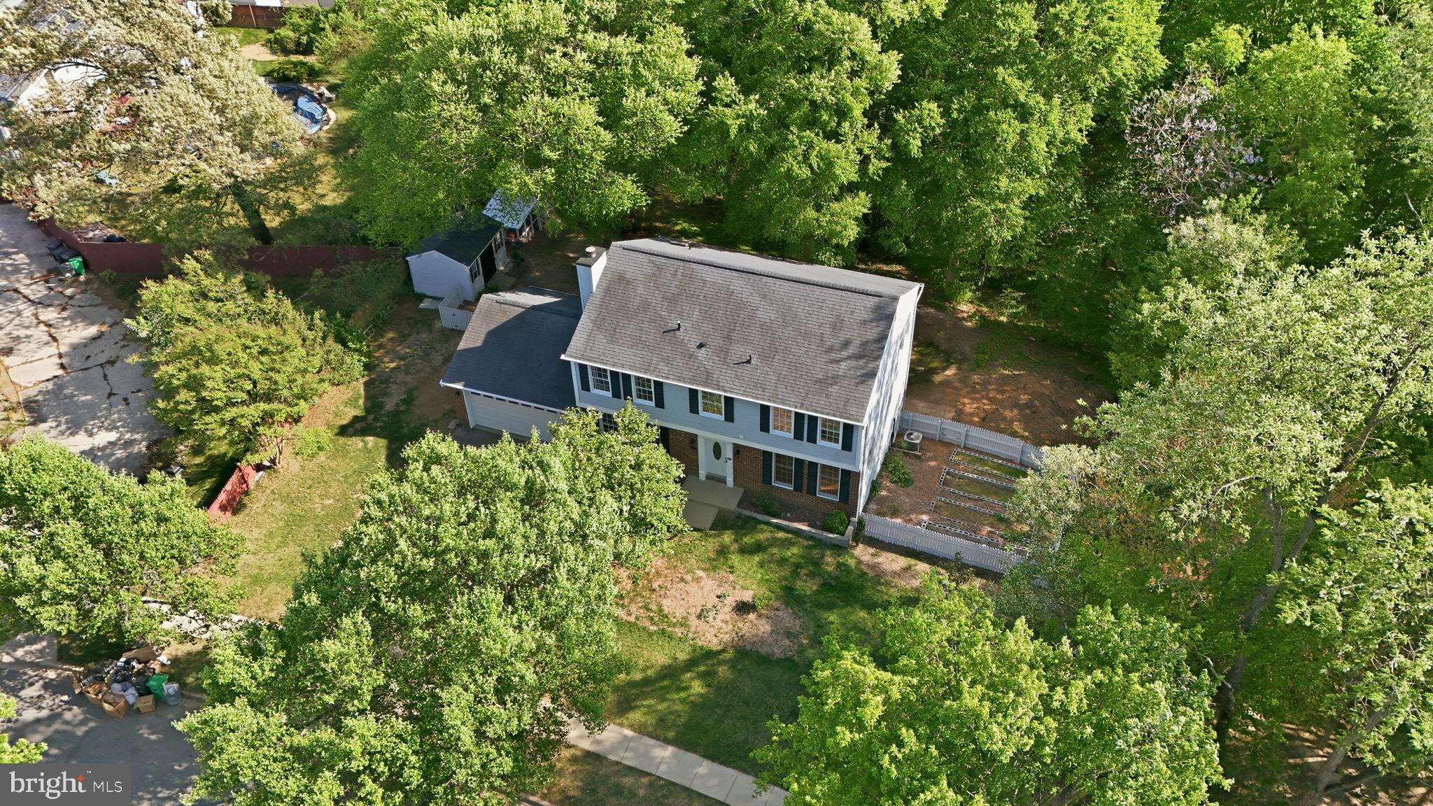 BAYTOMAC WOODS - Residential