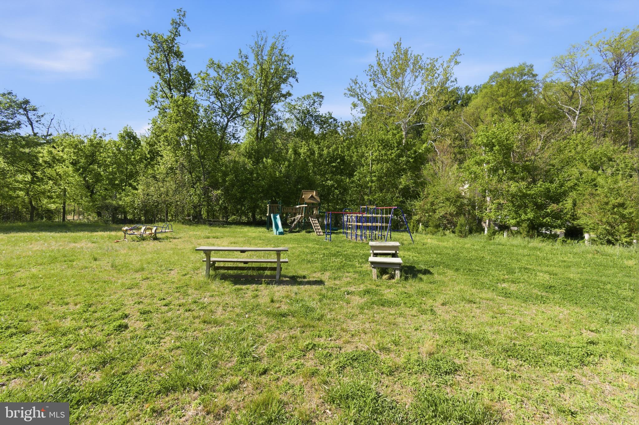 BAYTOMAC WOODS - Residential