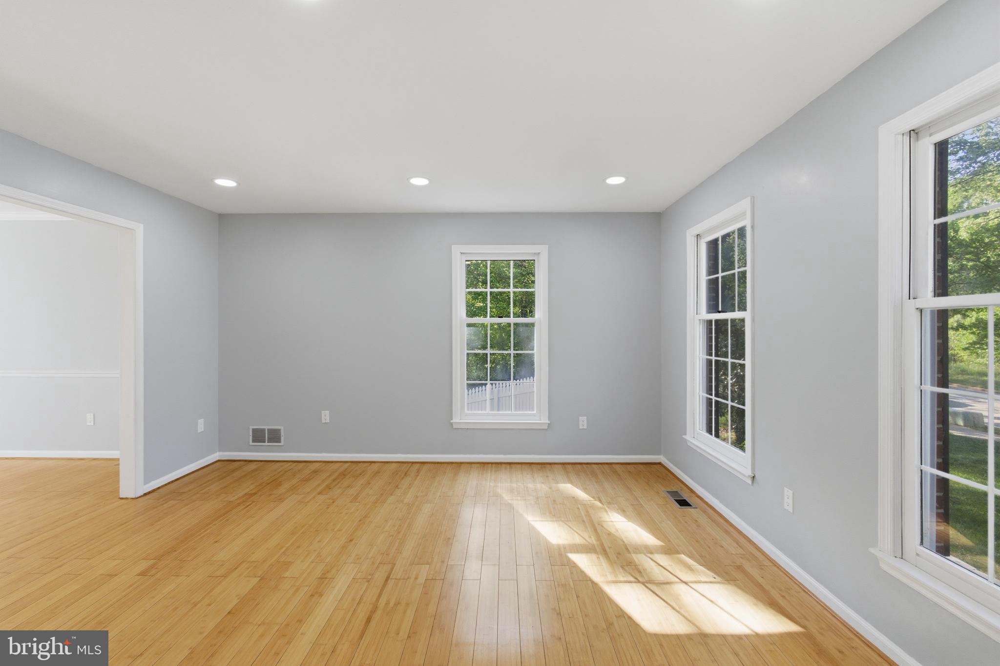 BAYTOMAC WOODS - Residential