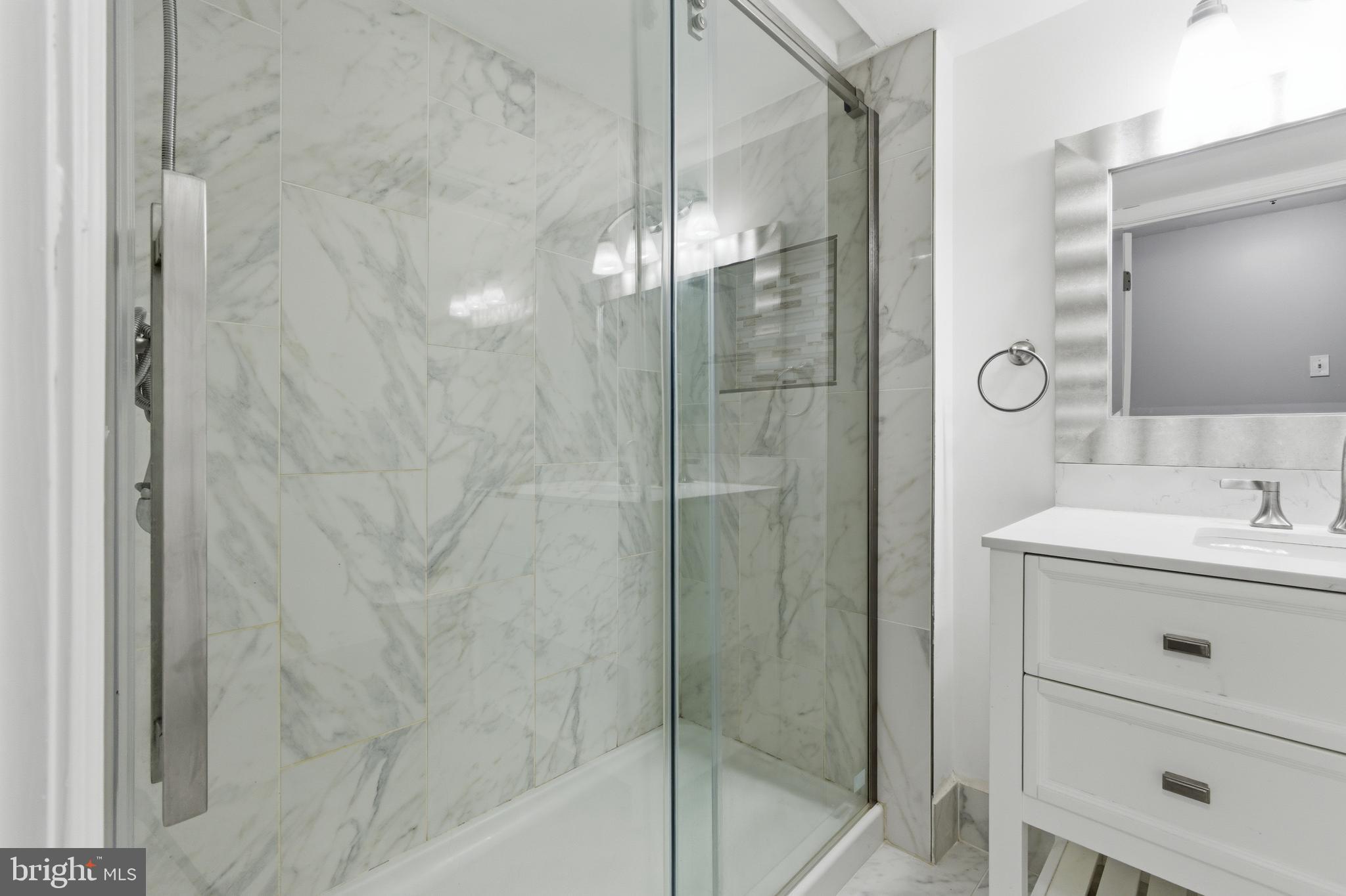 BAYTOMAC WOODS - Residential