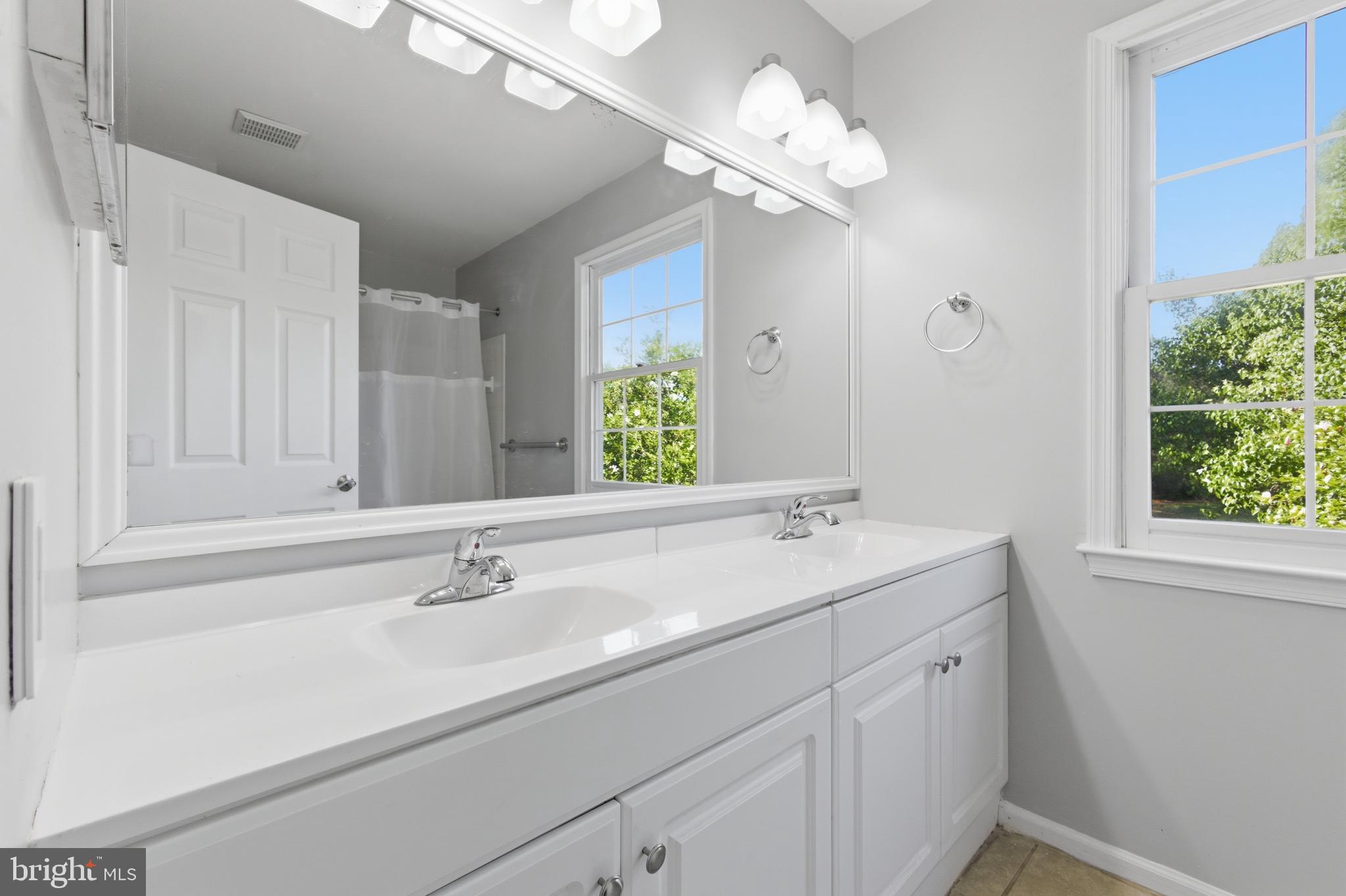 BAYTOMAC WOODS - Residential