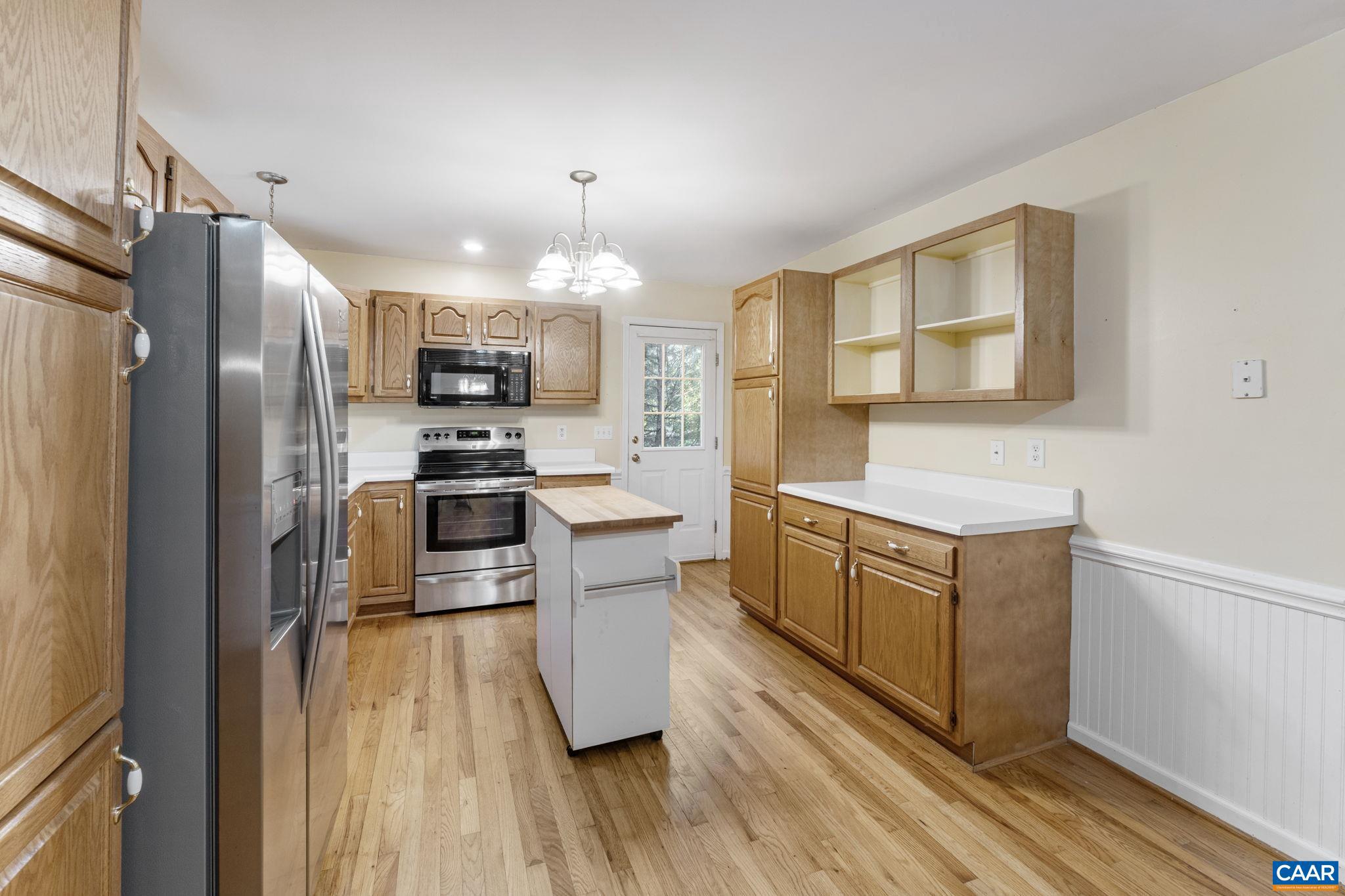 LAKE MONTICELLO - Residential