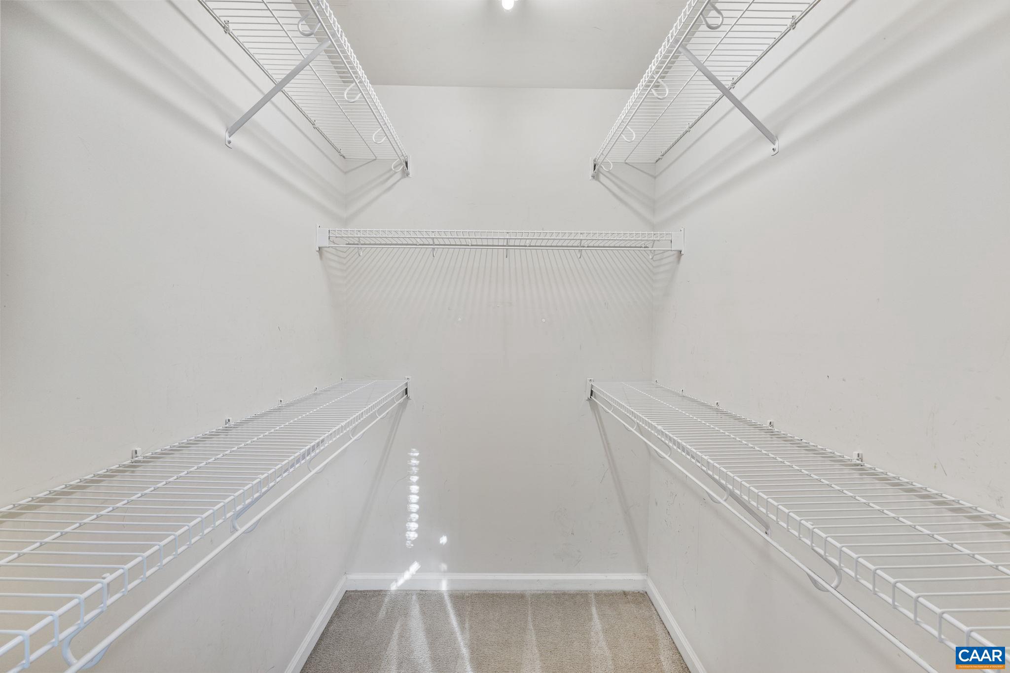 LAKE MONTICELLO - Residential