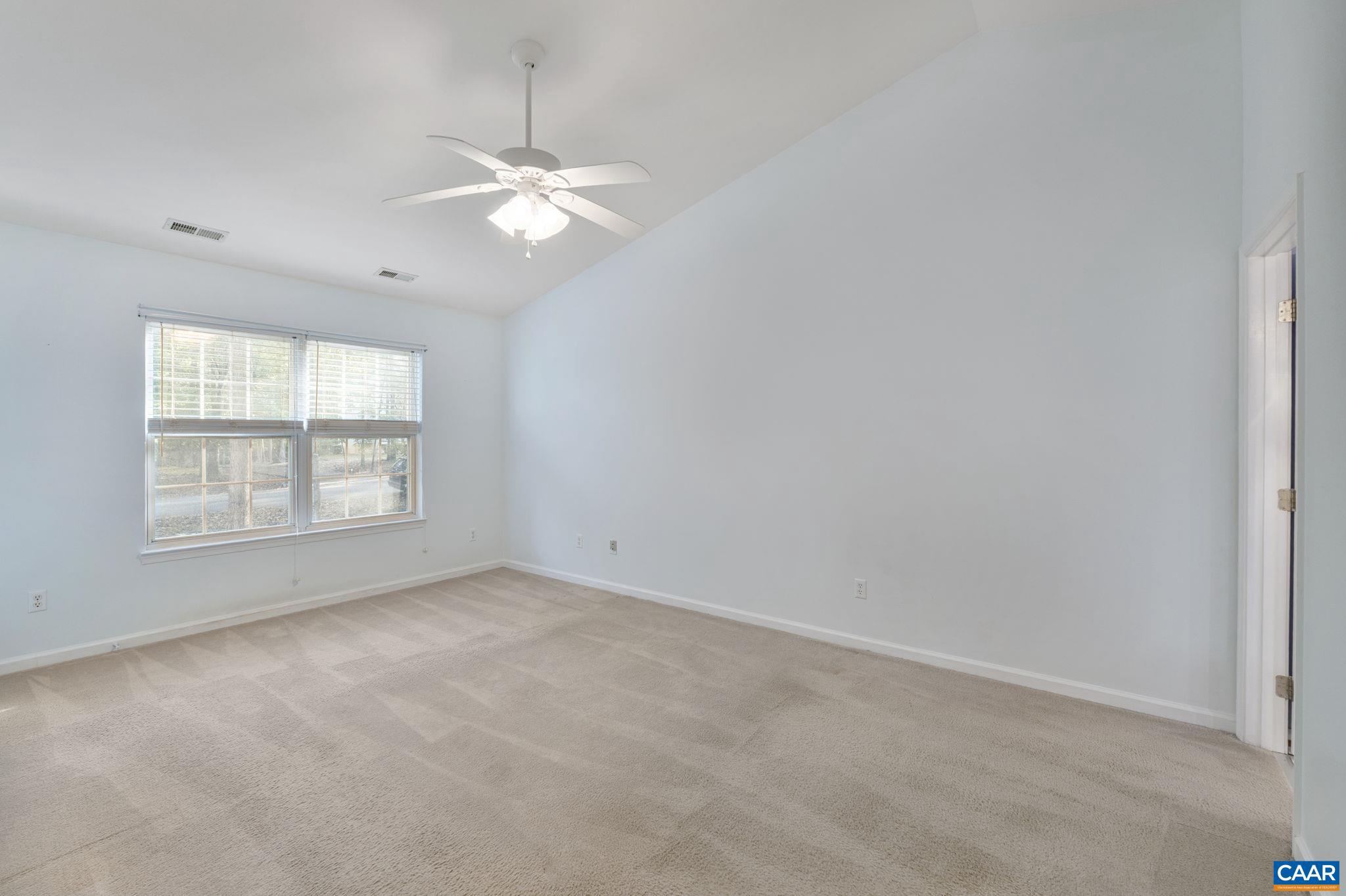 LAKE MONTICELLO - Residential